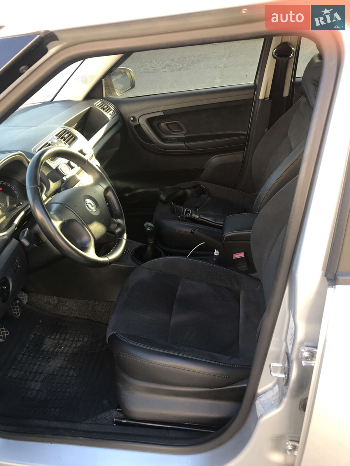 Skoda Fabia 2008 VIN TMBAH15J99B500311 фото оголошення 10 з 15