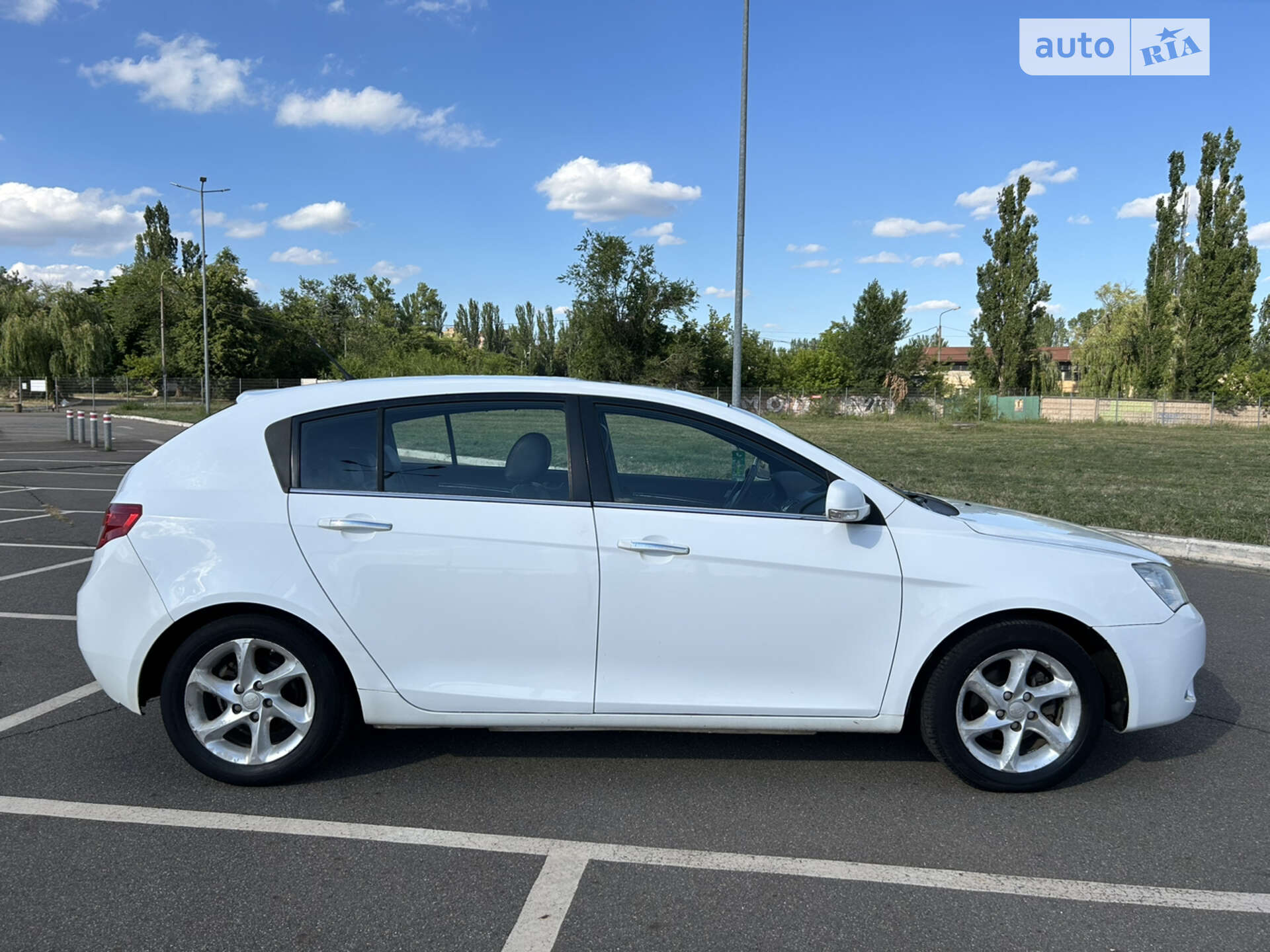 Geely Emgrand 7 (EC7) 2014 VIN L6T7622S7EN025383 фото оголошення 5 з 10
