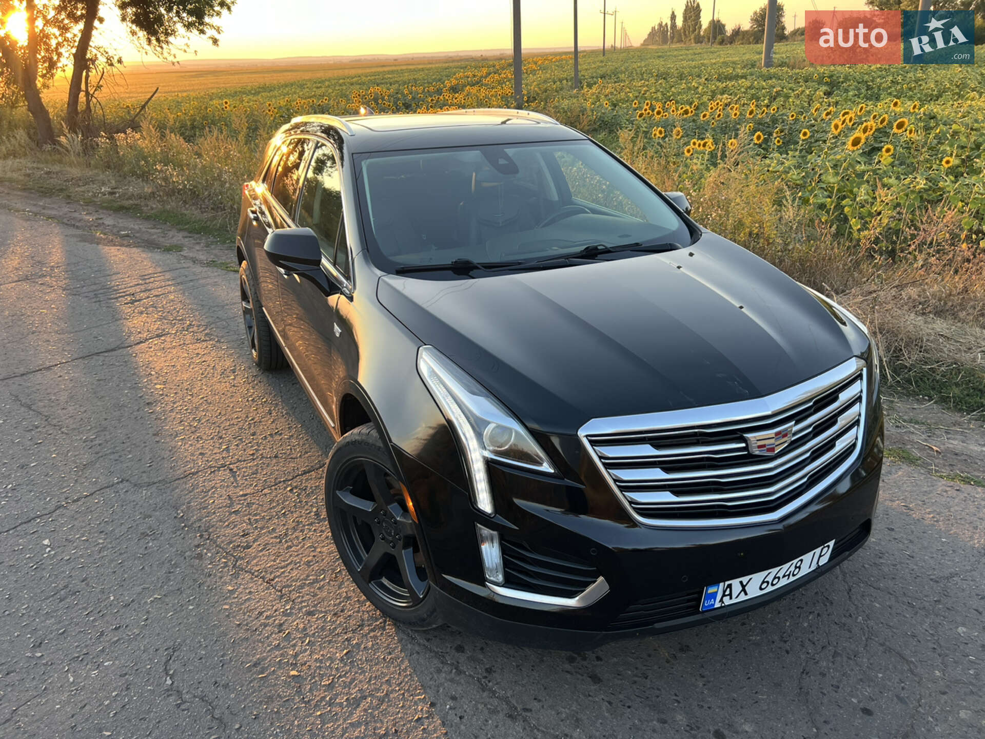 Cadillac XT5 2018 VIN 1GYKNDRS0KZ113705 фото оголошення 13 з 42
