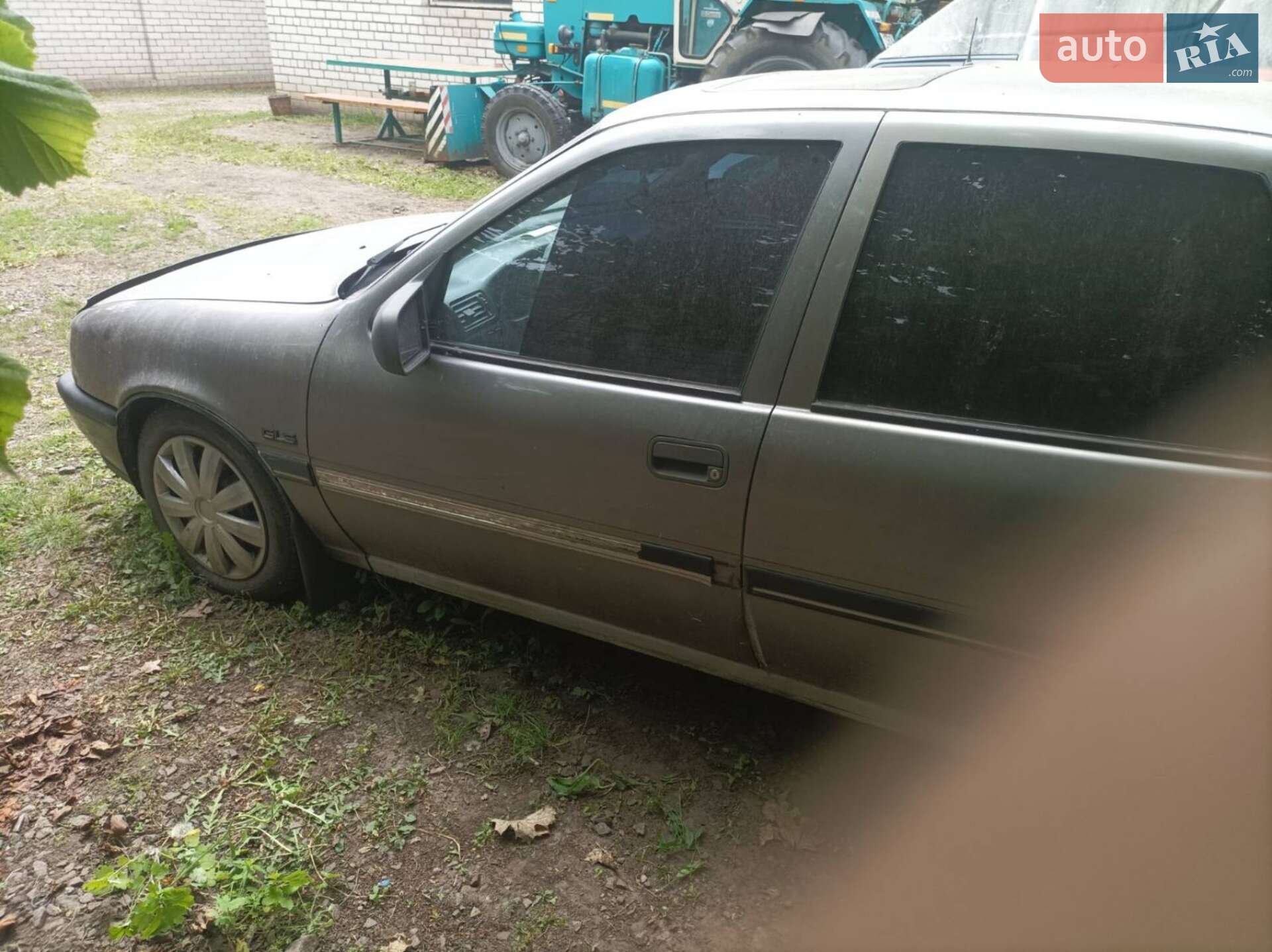 Opel Vectra 1989 VIN W0L000087L1003293 фото оголошення 6 з 11
