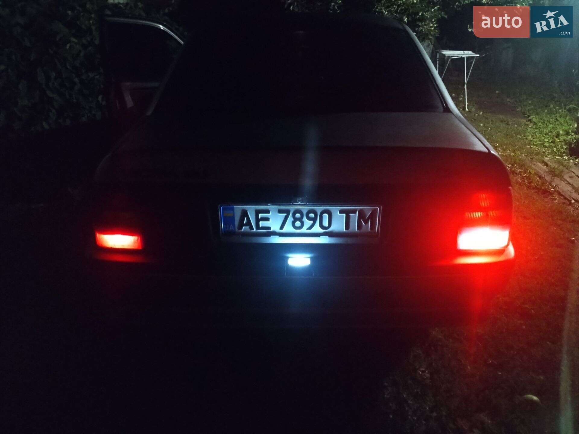 Opel Vectra 1989 VIN W0L000087L1003293 фото оголошення 7 з 11
