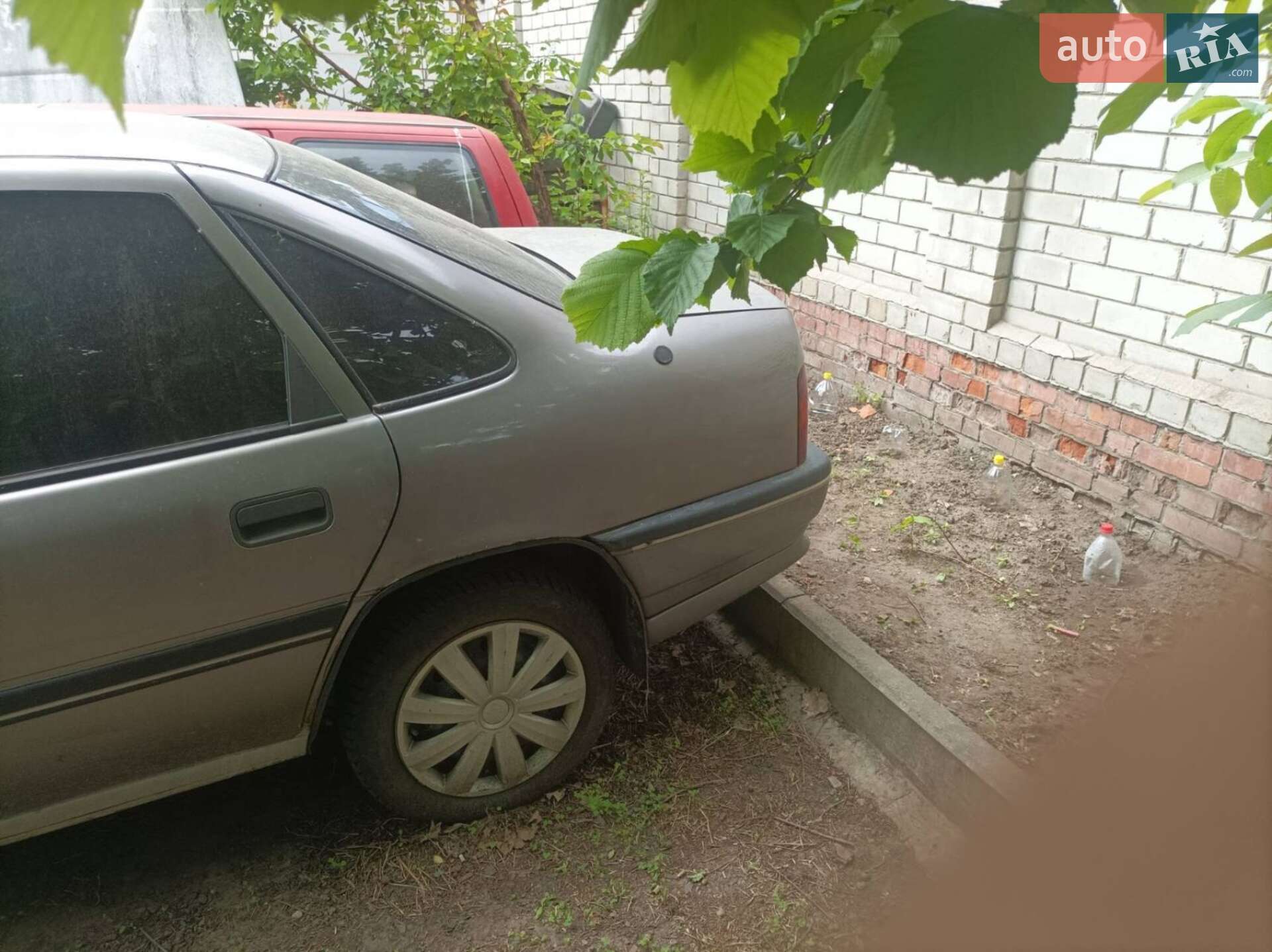 Opel Vectra 1989 VIN W0L000087L1003293 фото оголошення 9 з 11