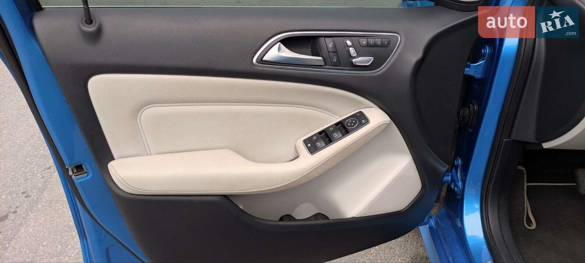 Mercedes-Benz B-Class 2015 VIN WDDVP9AB9FJ006300 фото оголошення 15 з 30