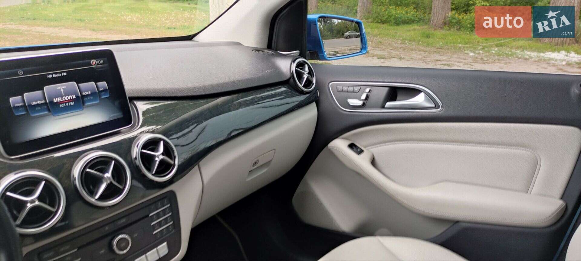 Mercedes-Benz B-Class 2015 VIN WDDVP9AB9FJ006300 фото оголошення 18 з 30