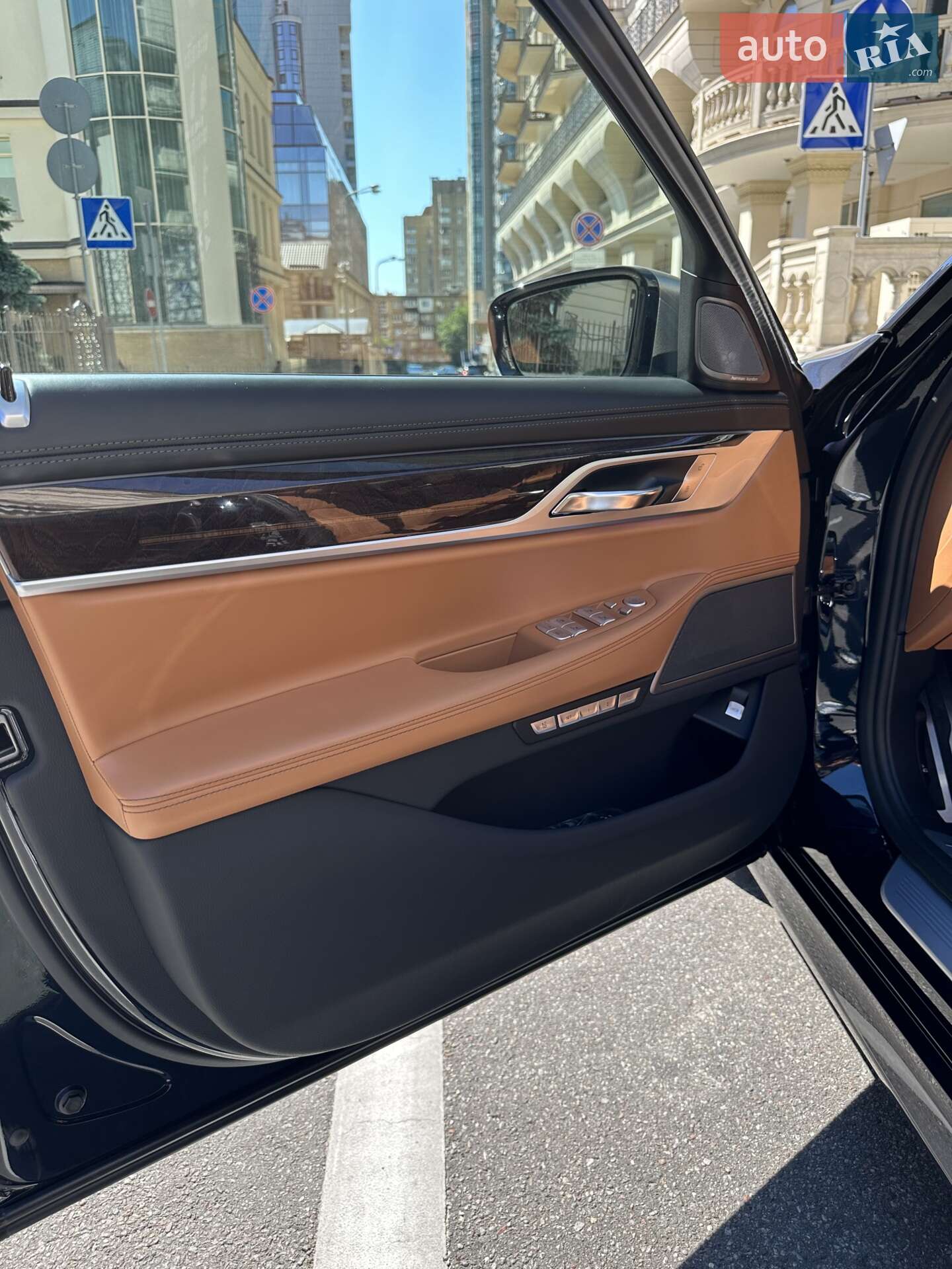 BMW 7 Series 2017 VIN WBA7F21060G781800 фото оголошення 88 з 116