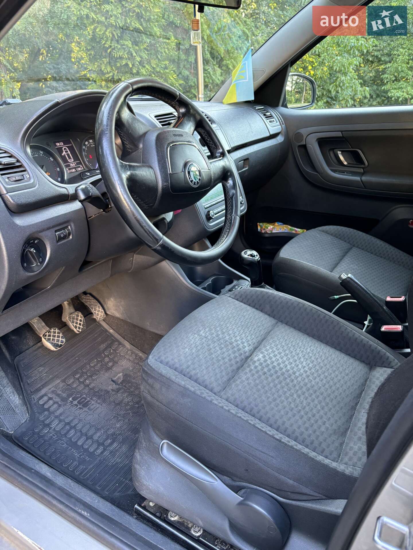 Skoda Roomster 2011 VIN TMBNM25JXC7023630 фото оголошення 18 з 31