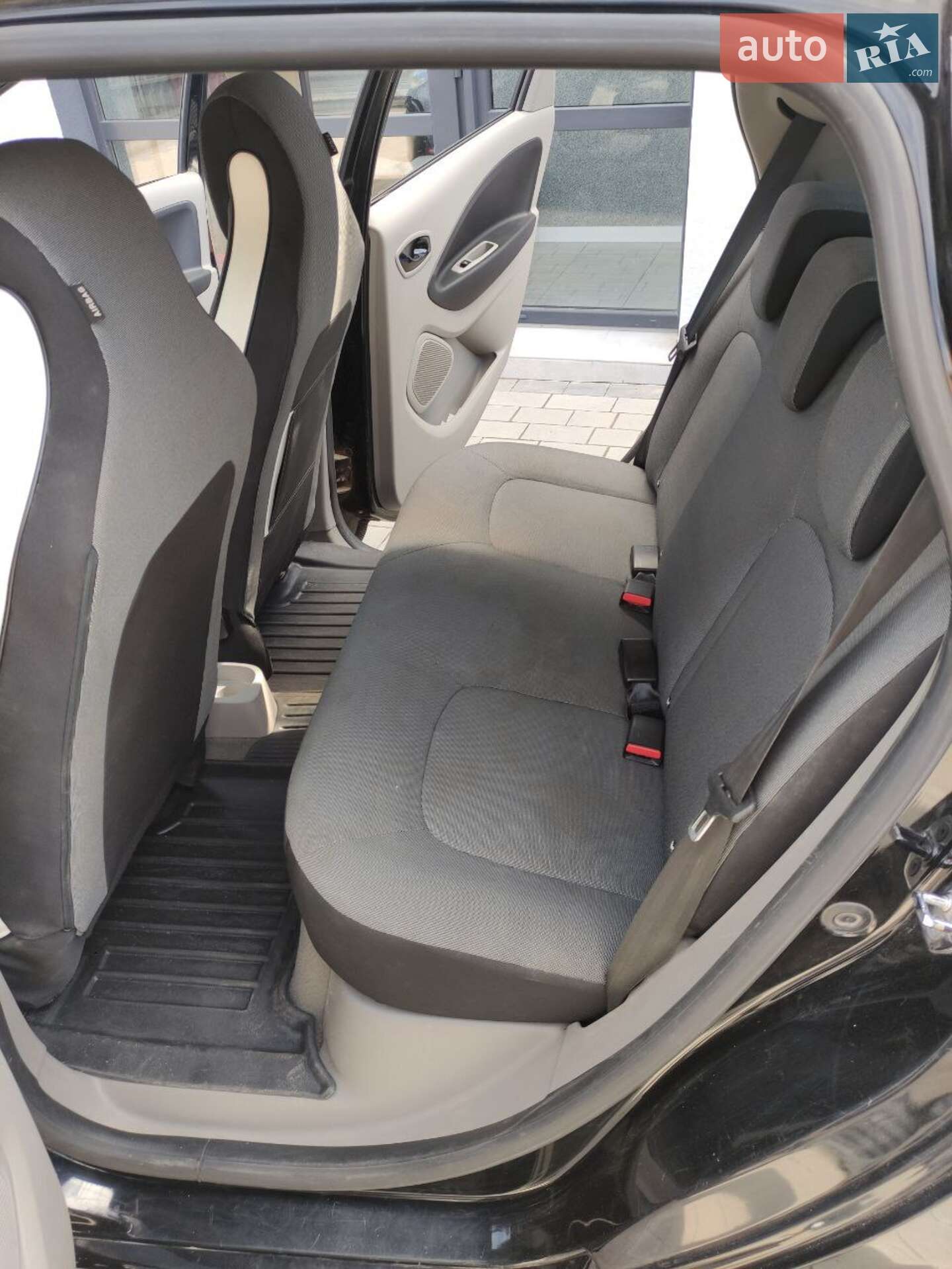 Renault Zoe 2014 VIN VF1AGVYA051937413 фото оголошення 14 з 26