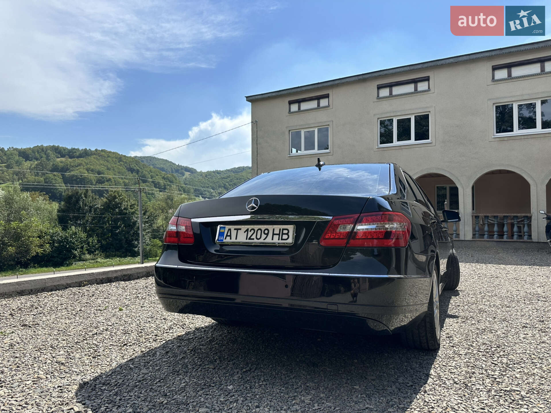 Mercedes-Benz E-Class 2011 VIN WDD2120021A347170 фото оголошення 3 з 23