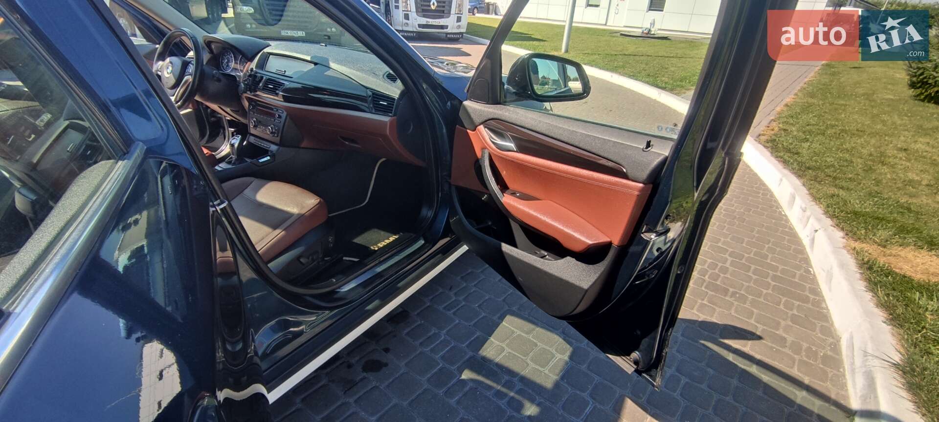 BMW X1 2013 VIN WBAVL1C55DVR90689 фото оголошення 13 з 24