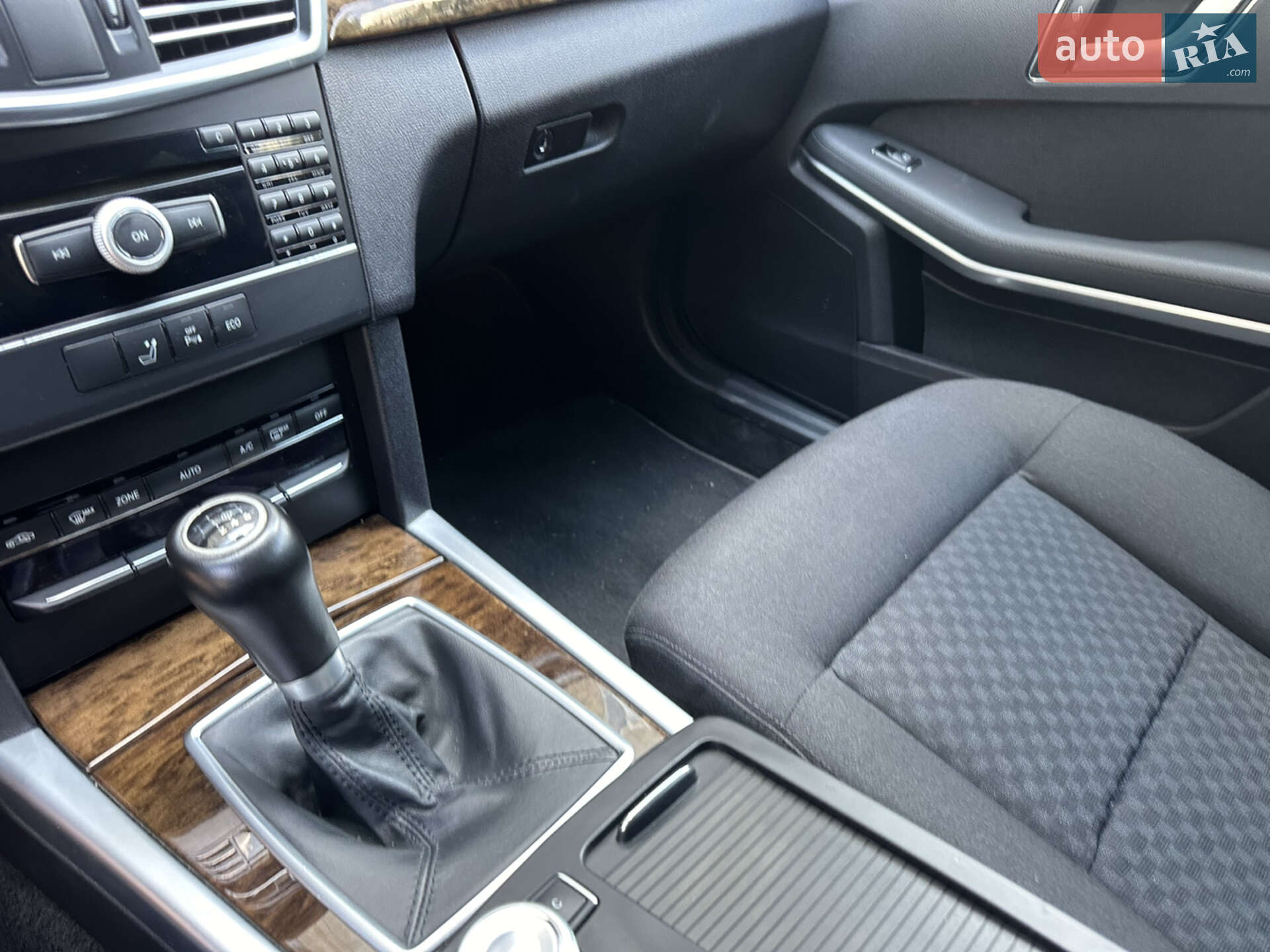 Mercedes-Benz E-Class 2012 VIN WD02120051A851771 фото оголошення 8 з 9