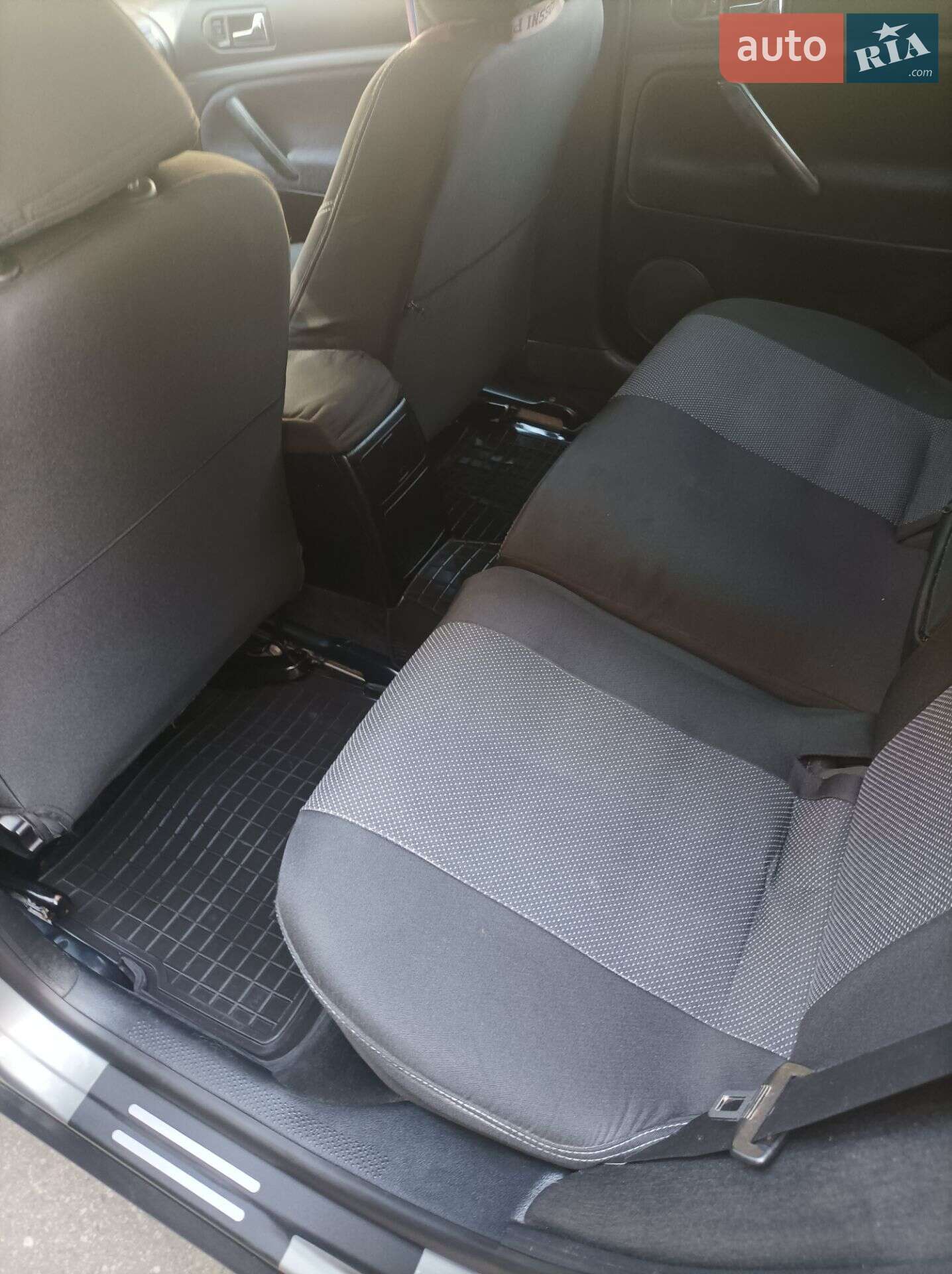 Volkswagen Passat 2001 VIN WVWZZZ3BZ2E086480 фото оголошення 6 з 14
