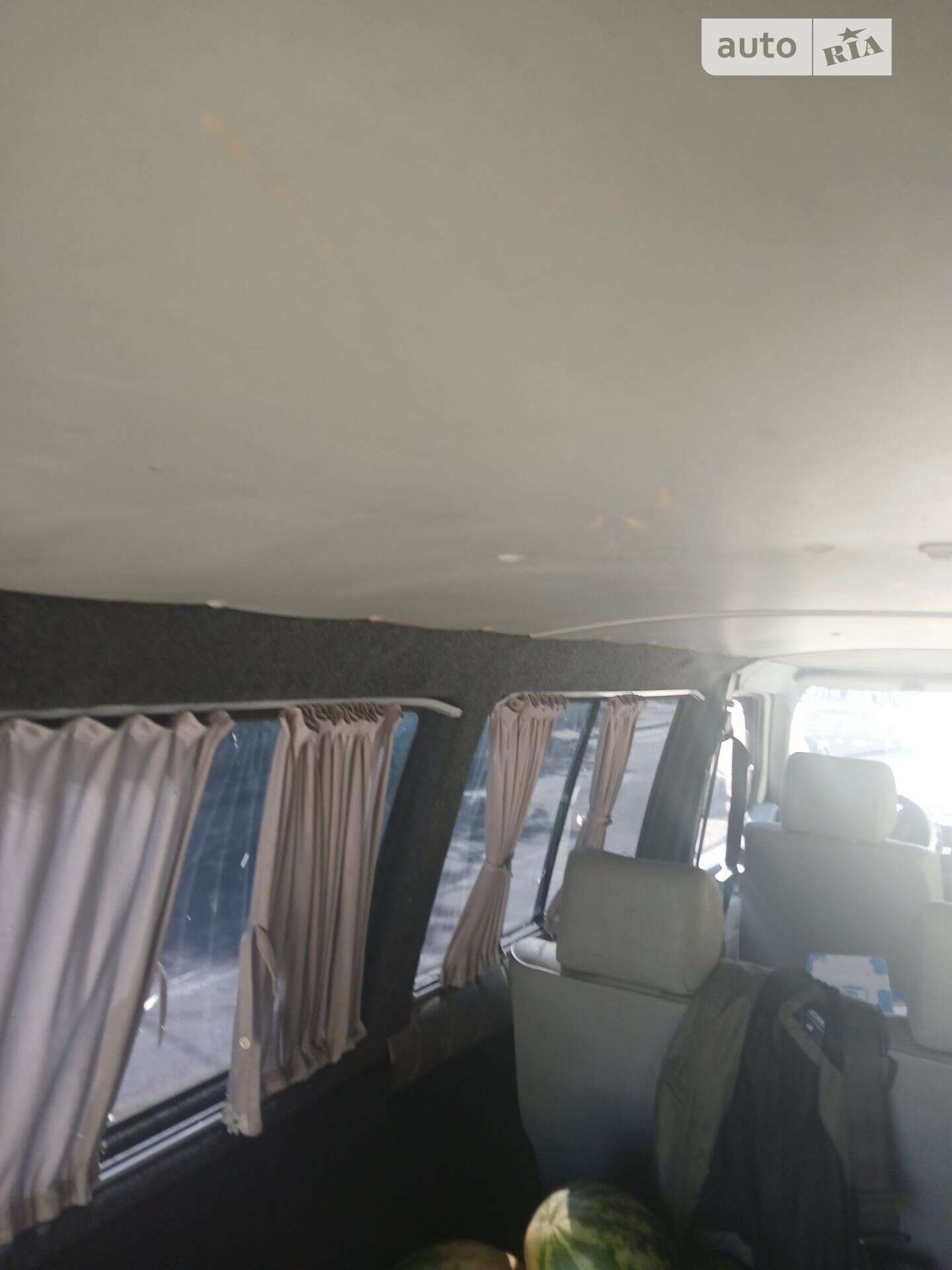 Volkswagen Transporter 1996 VIN WV1ZZZ70ZVH050174 фото оголошення 3 з 15