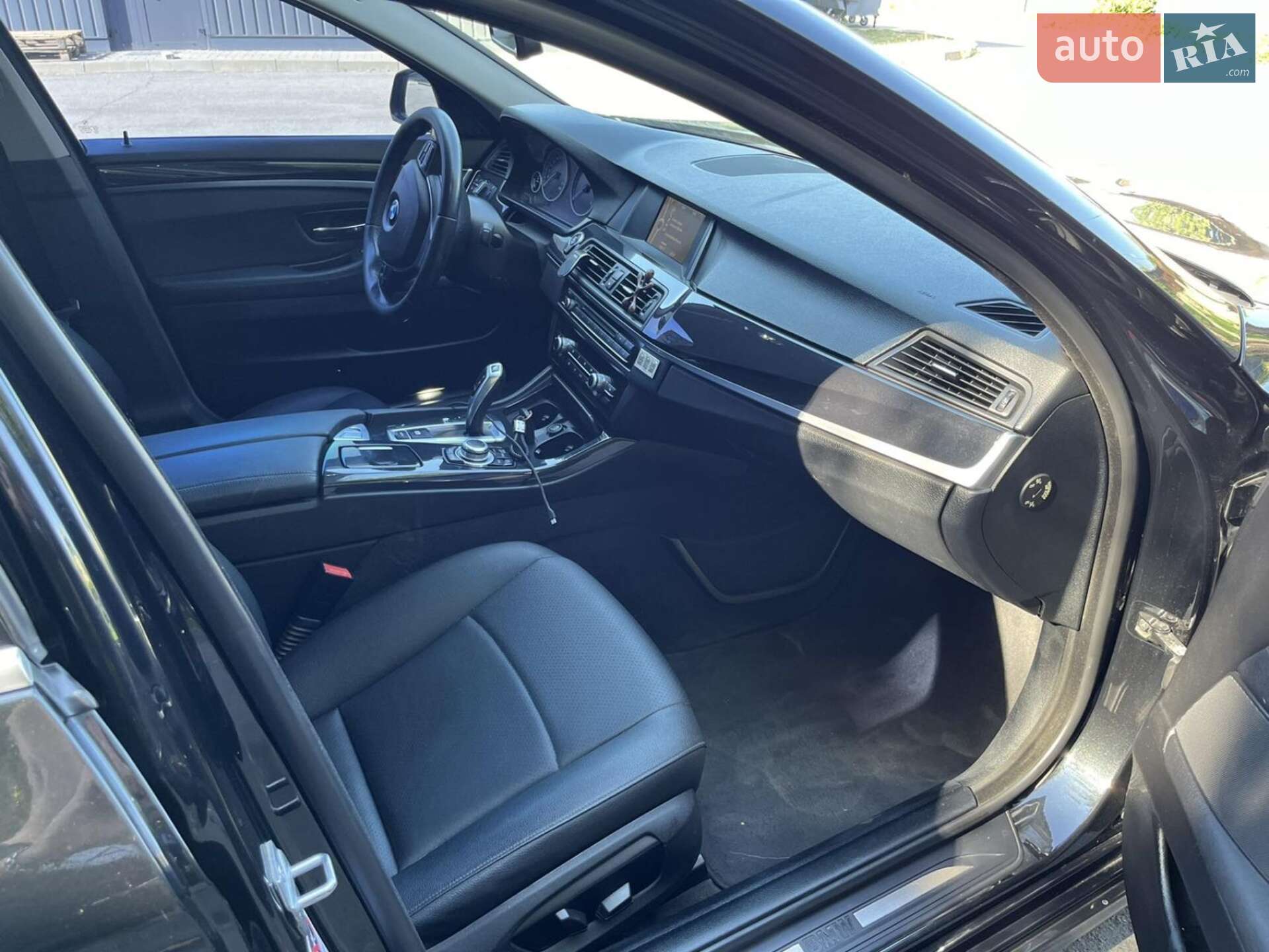 BMW 5 Series 2013 VIN X4X5C39470D433203 фото оголошення 6 з 12