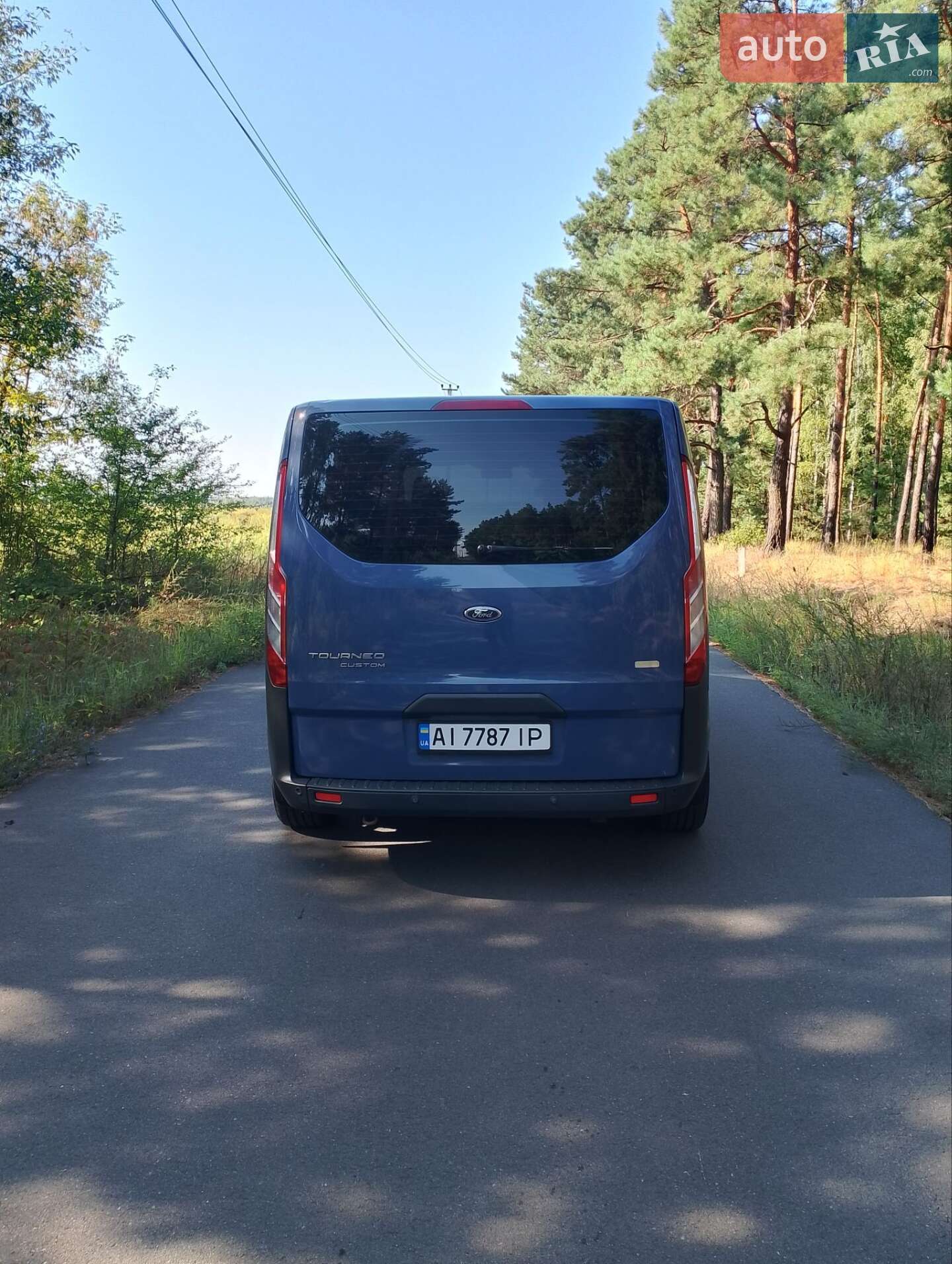 Ford Tourneo Custom 2017 VIN WF03XXTTG3HK05064 фото оголошення 8 з 17