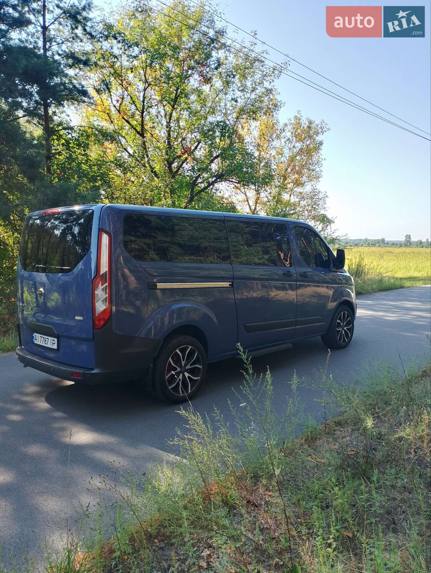 Ford Tourneo Custom 2017 VIN WF03XXTTG3HK05064 фото оголошення 9 з 17