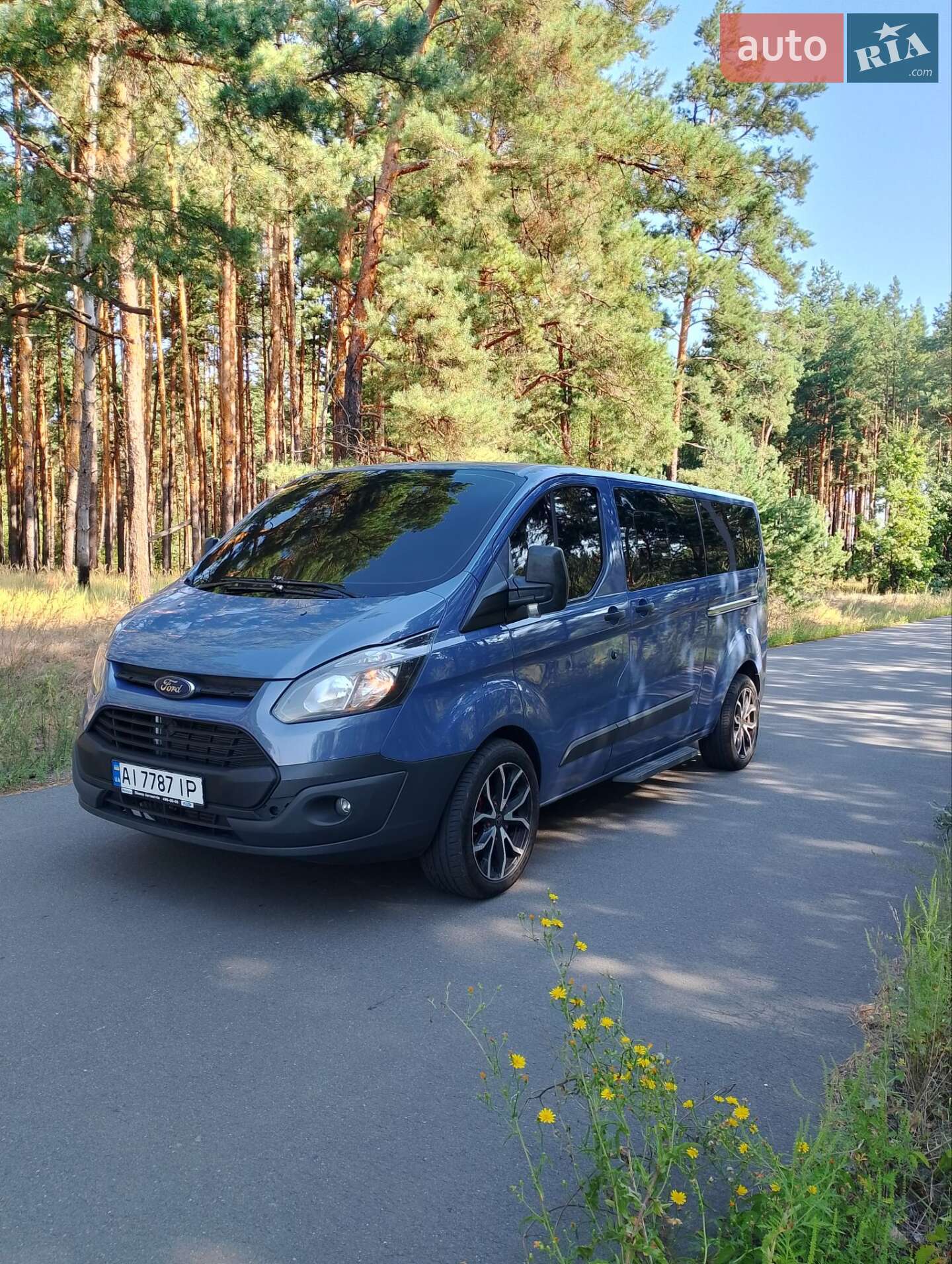 Ford Tourneo Custom 2017 VIN WF03XXTTG3HK05064 фото оголошення 4 з 17