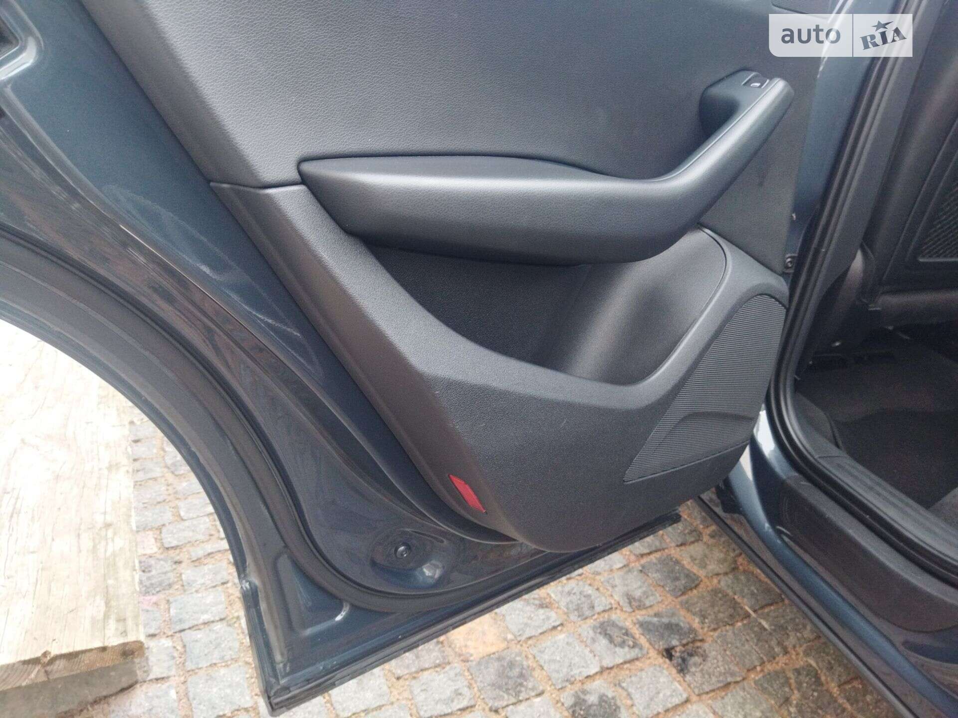 Audi Q5 2011 VIN WA1CFAFP2BA062468 фото оголошення 19 з 78