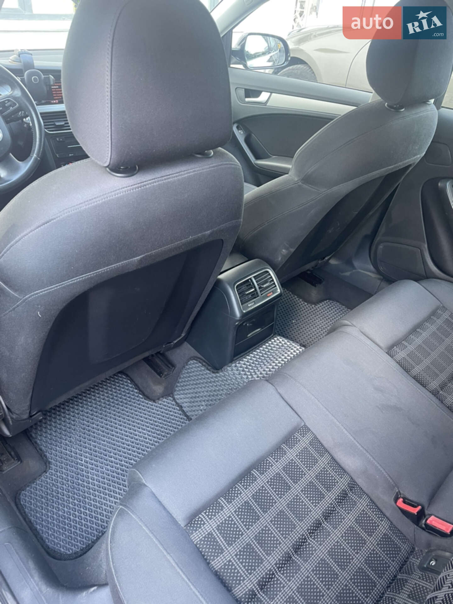 Audi A4 2010 VIN WAUZZZ8K6BA082902 фото оголошення 7 з 7