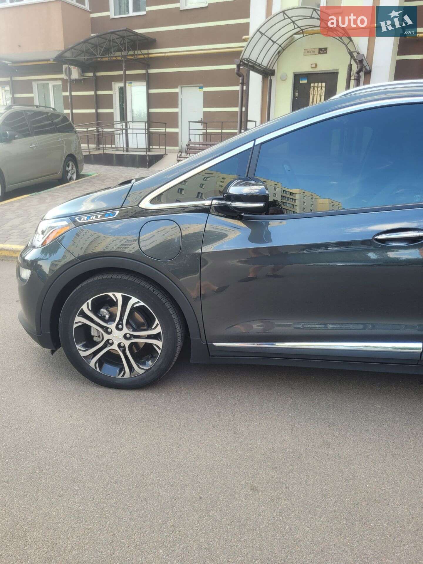 Chevrolet Bolt EV 2020 VIN 1G1FZ6S00L4115395 фото оголошення 4 з 37