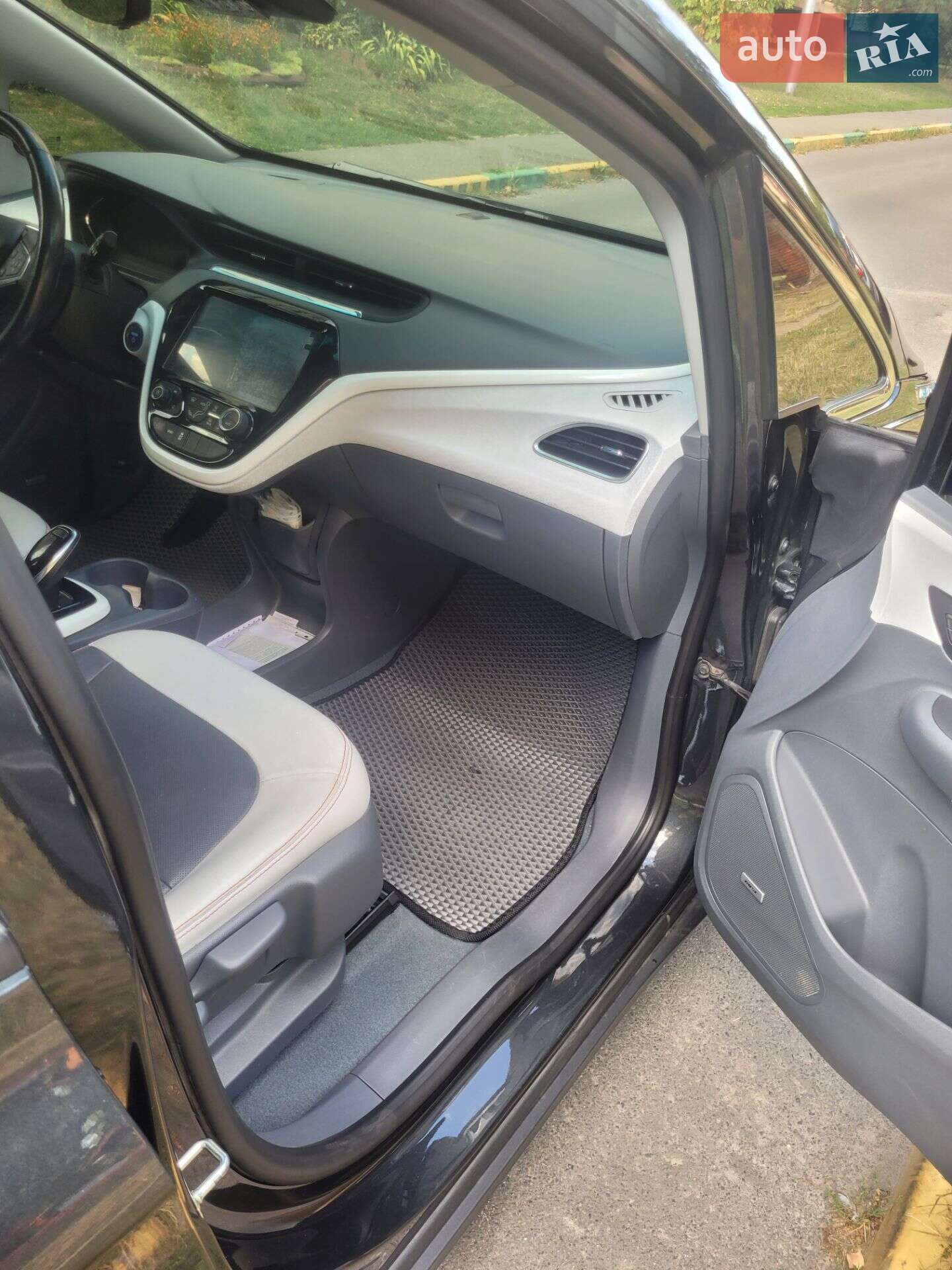 Chevrolet Bolt EV 2020 VIN 1G1FZ6S00L4115395 фото оголошення 18 з 37