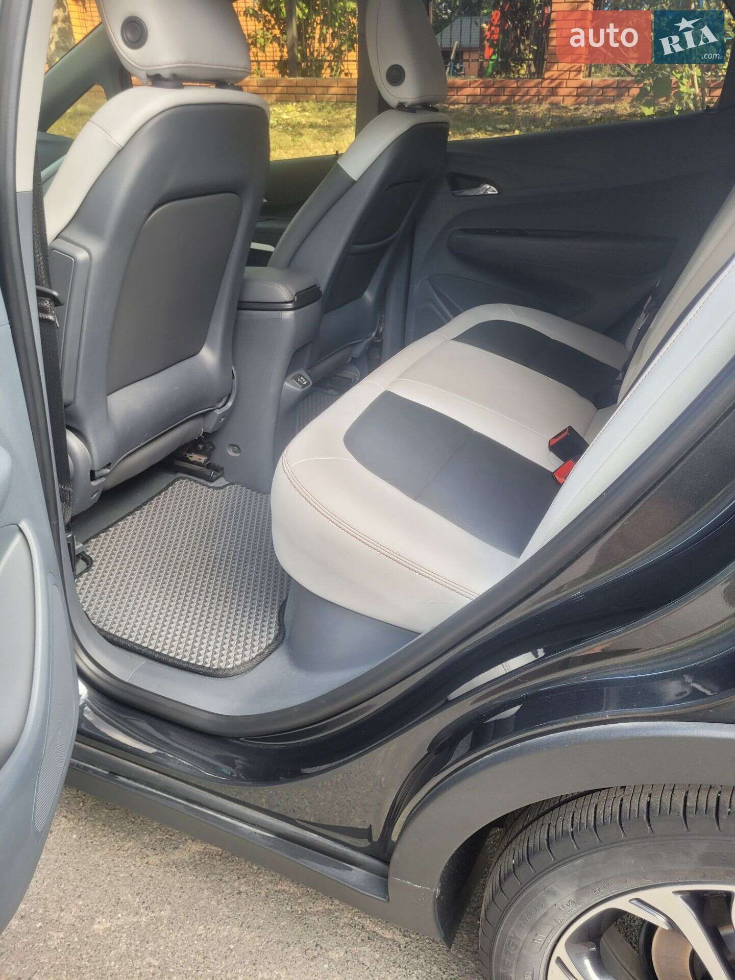 Chevrolet Bolt EV 2020 VIN 1G1FZ6S00L4115395 фото оголошення 25 з 37