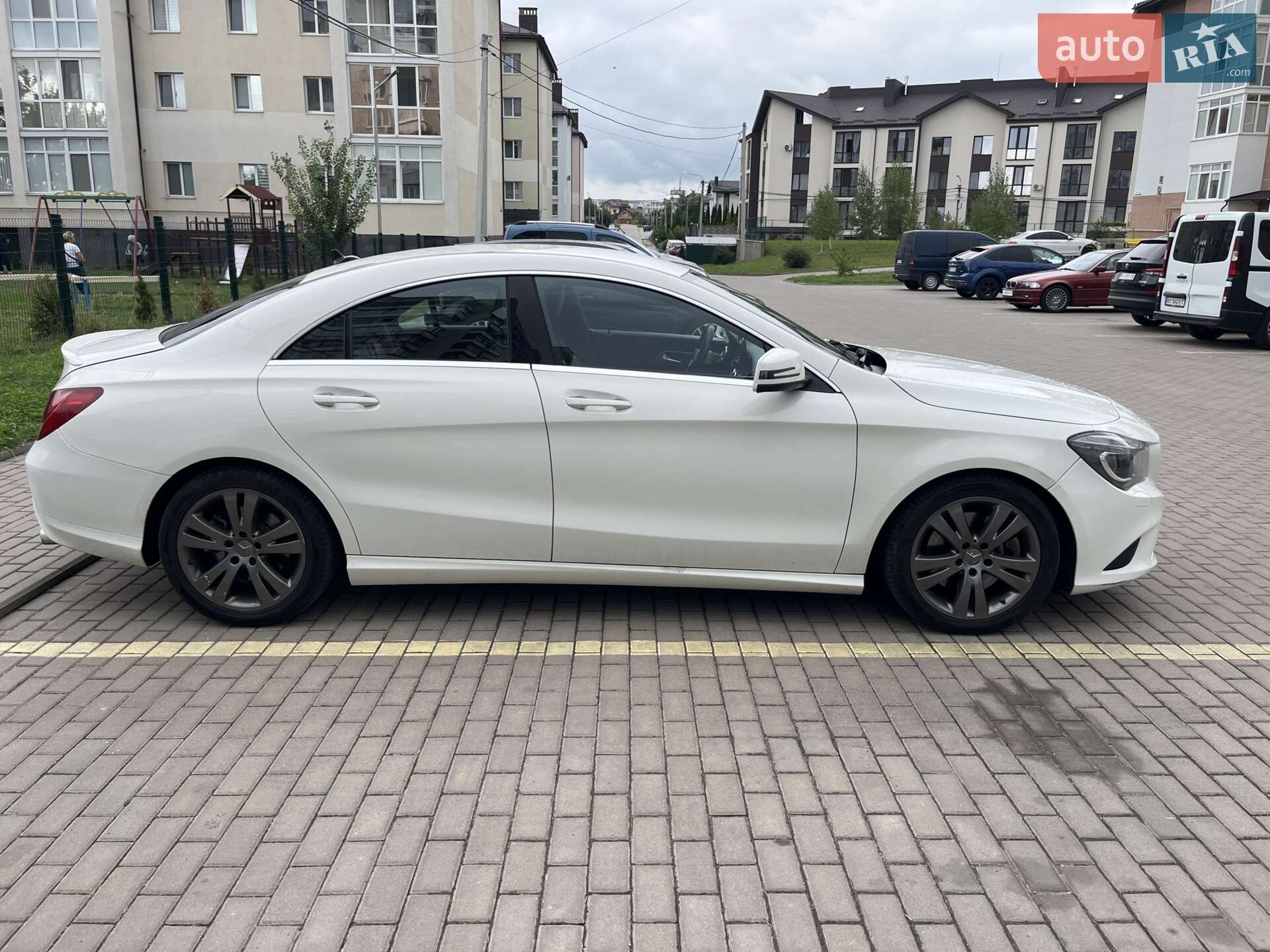 Mercedes-Benz CLA-Class 2015 VIN WDDSJ4EB0FN184302 фото оголошення 5 з 13
