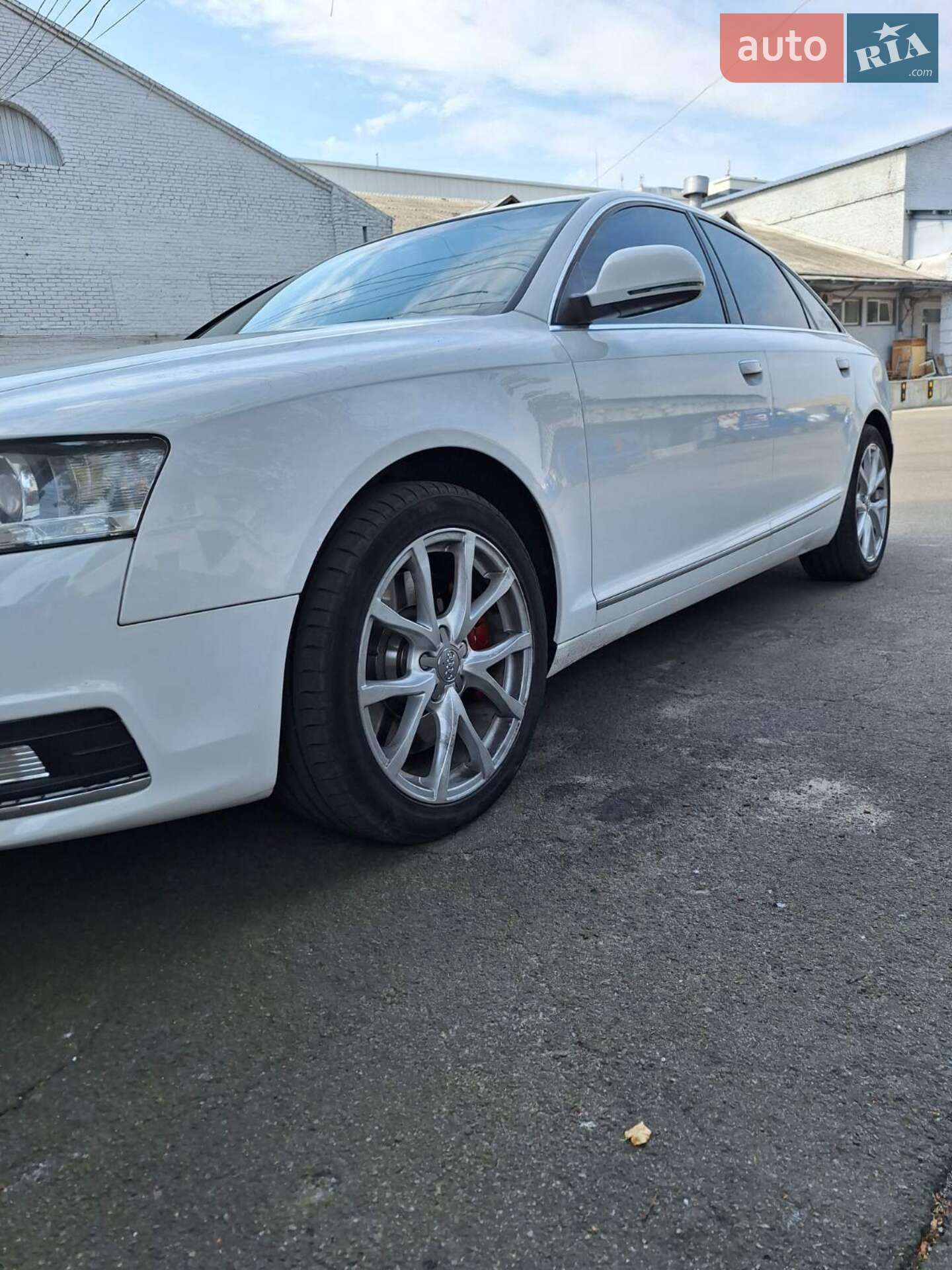 Audi A6 2010 VIN WAUFGAFB1BN024296 фото оголошення 6 з 29