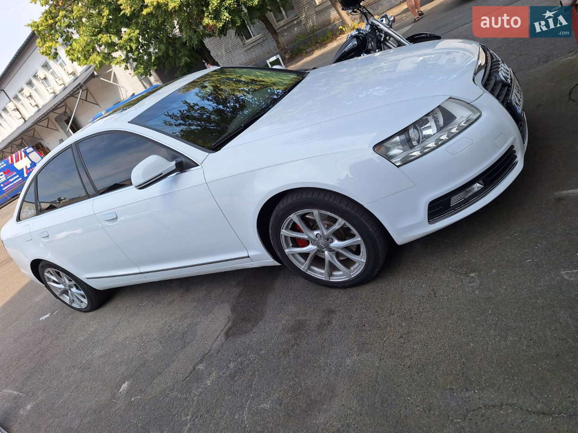 Audi A6 2010 VIN WAUFGAFB1BN024296 фото оголошення 3 з 29