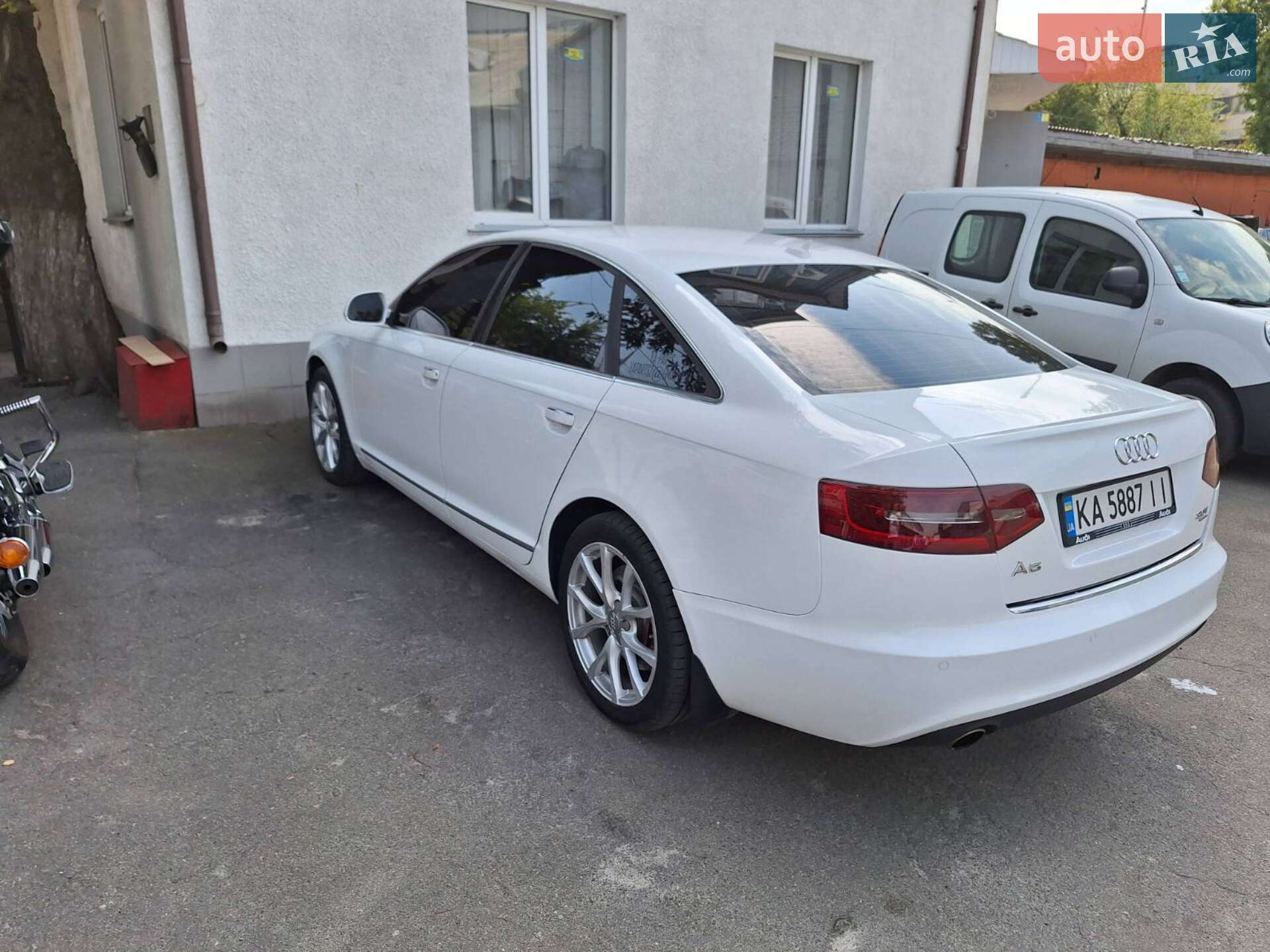 Audi A6 2010 VIN WAUFGAFB1BN024296 фото оголошення 28 з 29