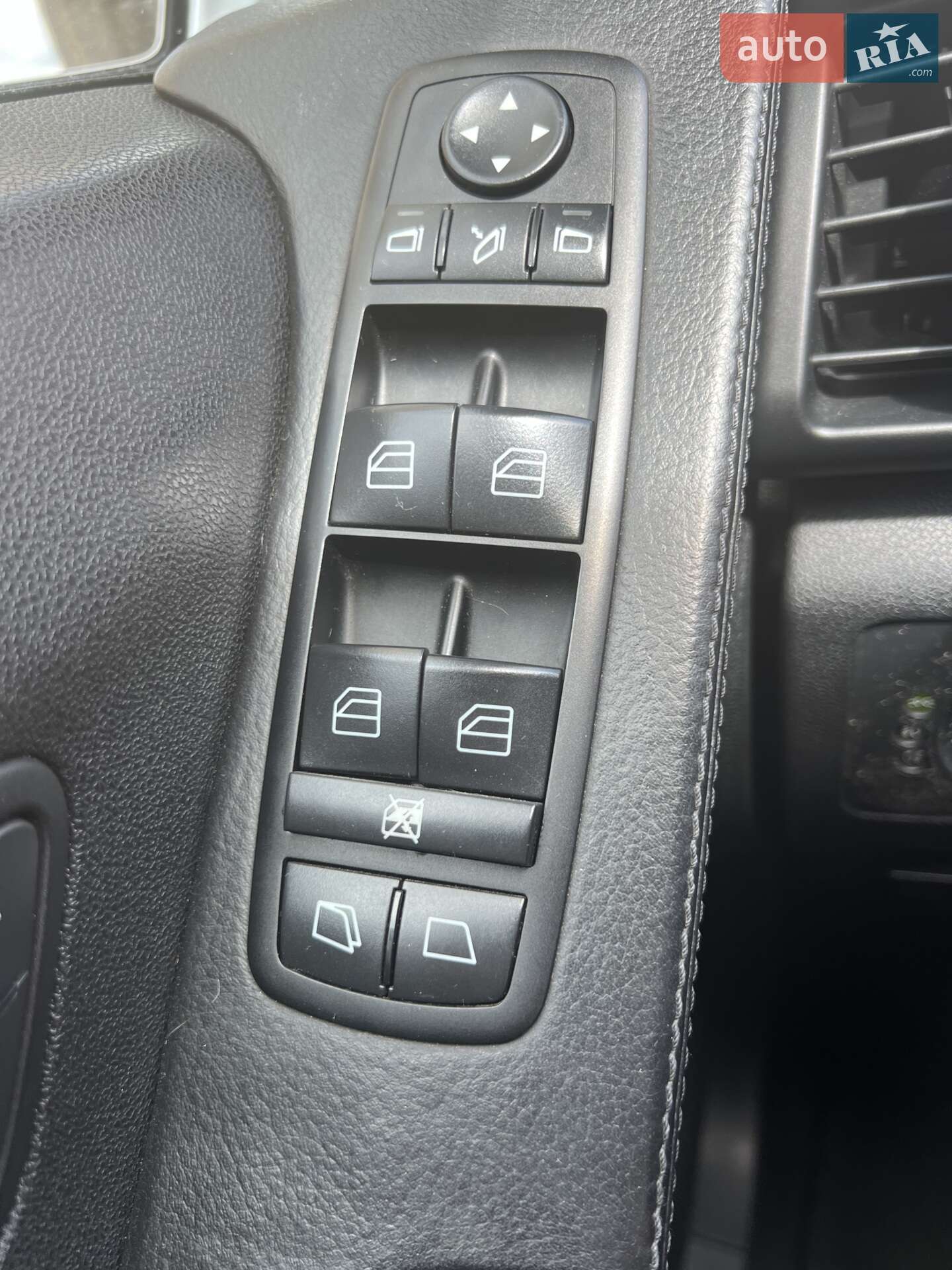 Mercedes-Benz R-Class 2005 VIN WDC2511221A010125 фото оголошення 3 з 35