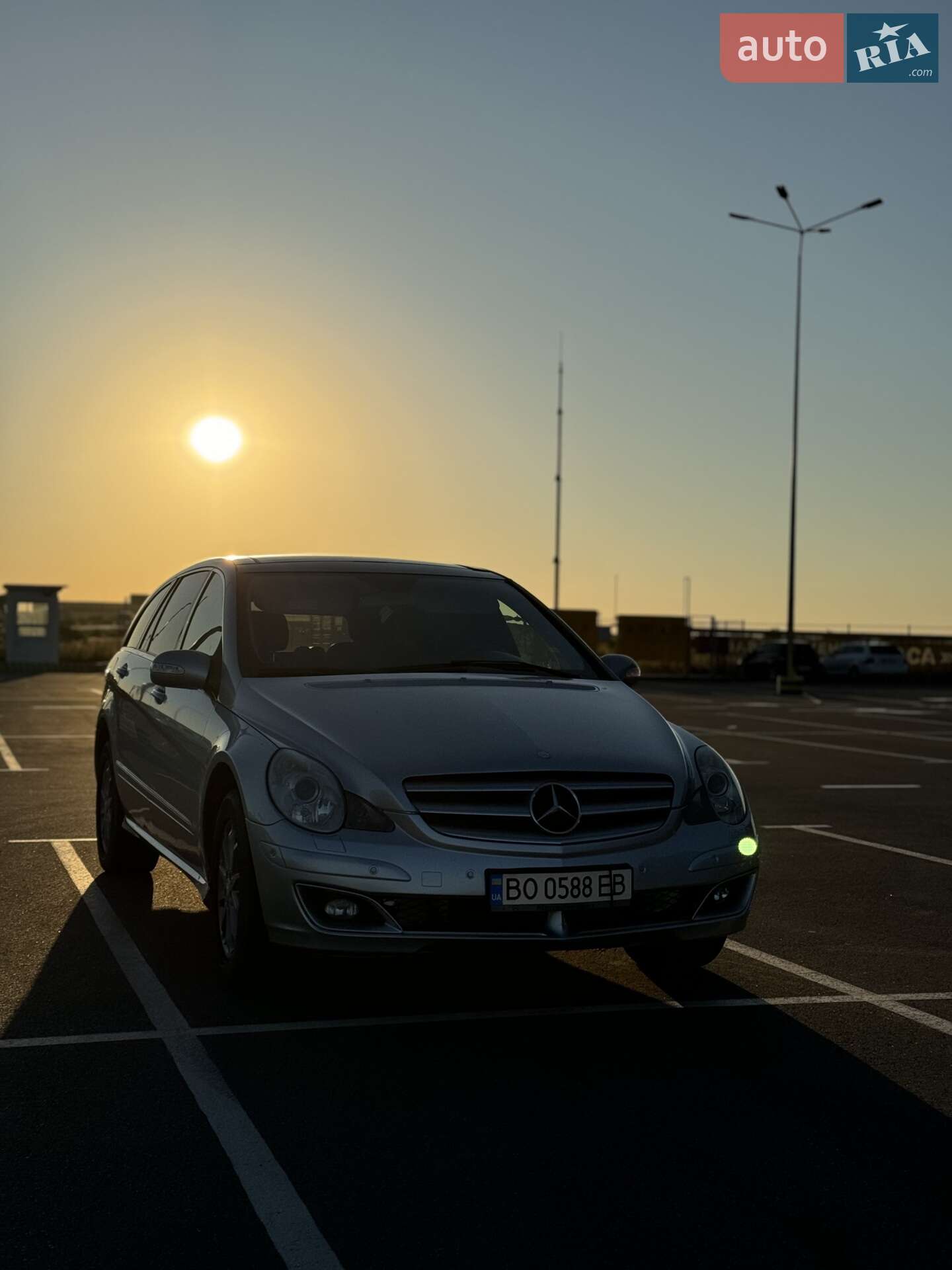 Mercedes-Benz R-Class 2005 VIN WDC2511221A010125 фото оголошення 10 з 35