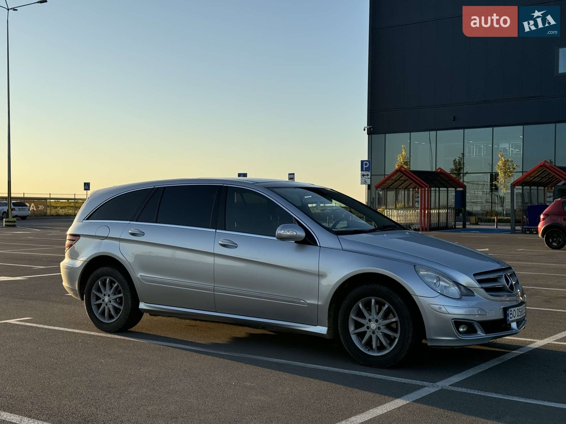 Mercedes-Benz R-Class 2005 VIN WDC2511221A010125 фото оголошення 12 з 35