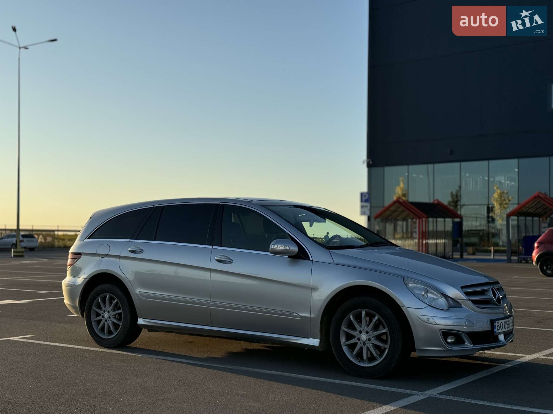 Mercedes-Benz R-Class 2005 VIN WDC2511221A010125 фото оголошення 16 з 35