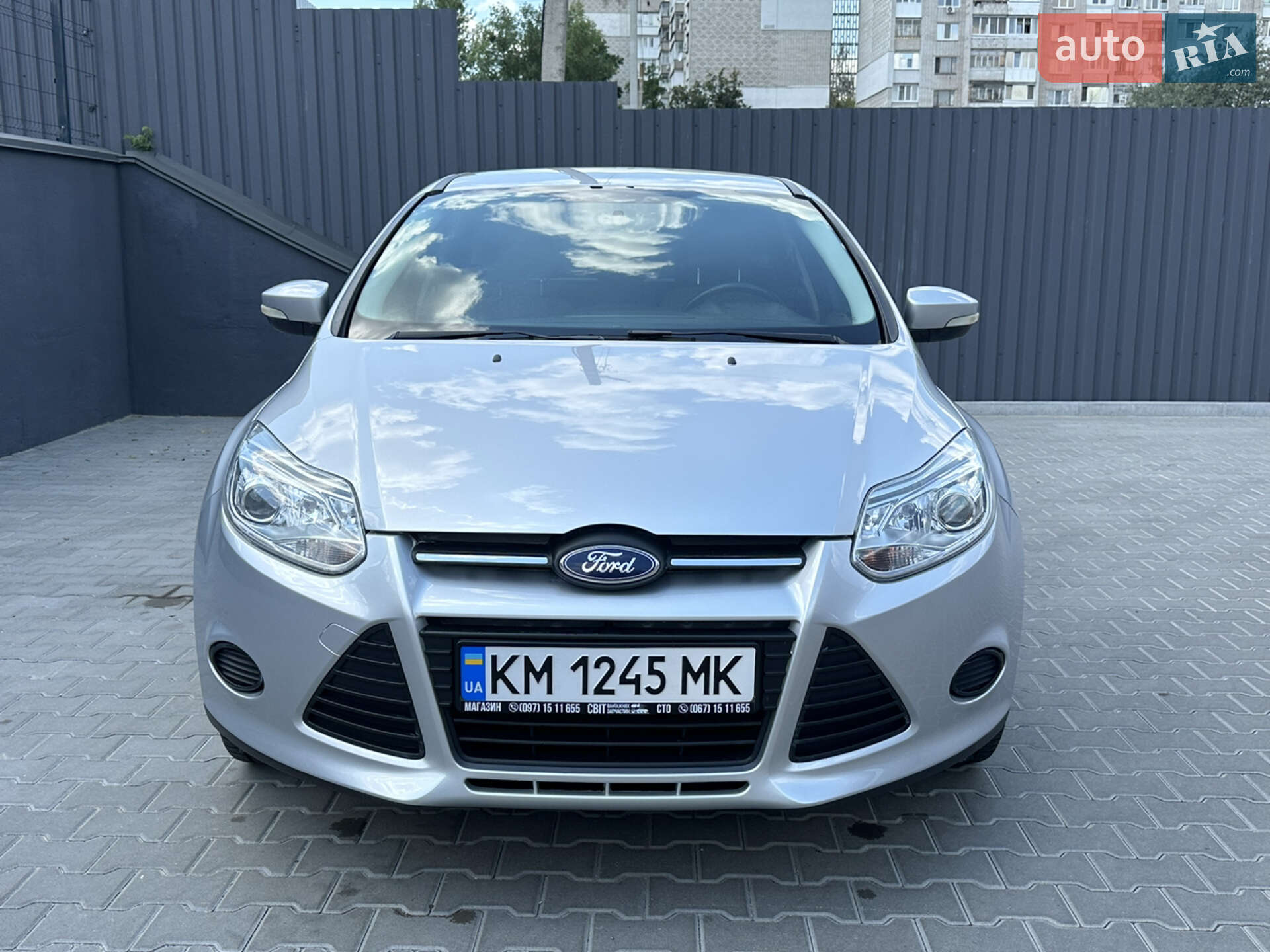 Ford Focus 2016 VIN 1FADP3R41GL399889 фото оголошення 2 з 9