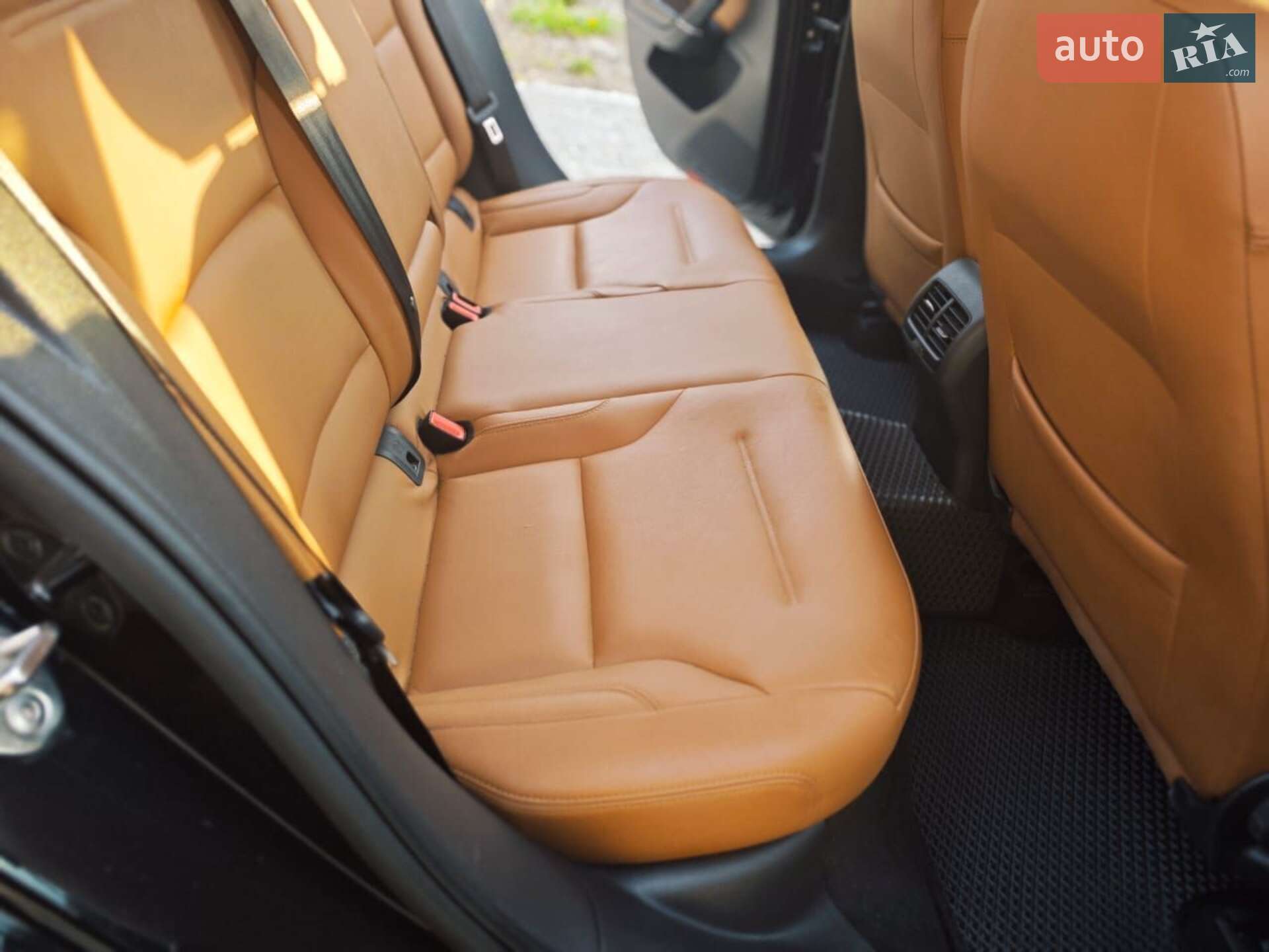 Volkswagen e-Golf 2019 VIN WVWZZZAUZK8910715 фото оголошення 6 з 14
