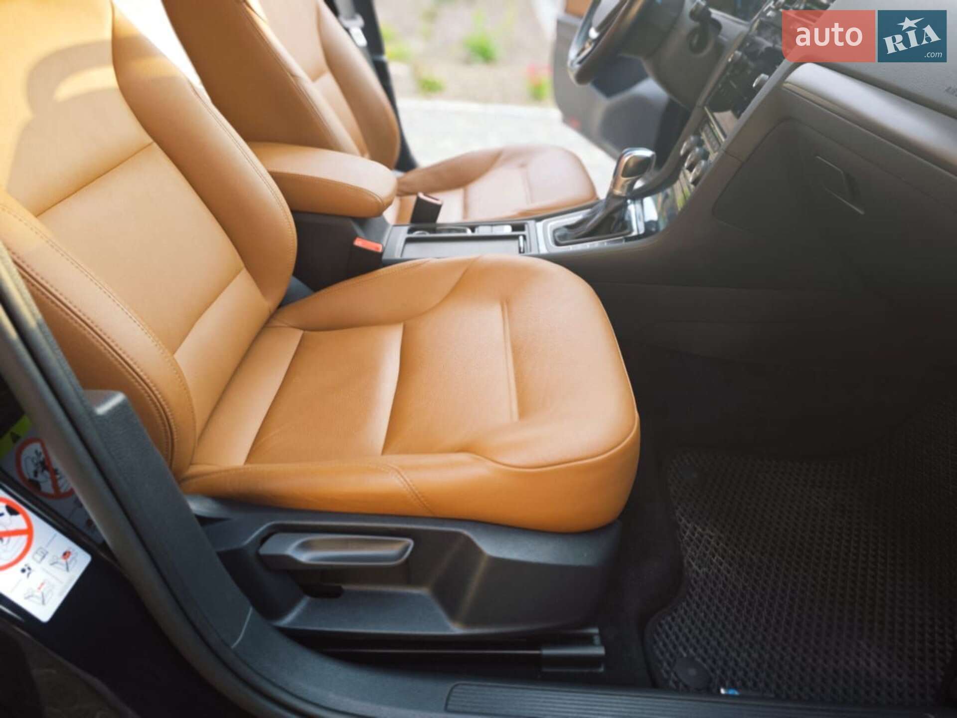 Volkswagen e-Golf 2019 VIN WVWZZZAUZK8910715 фото оголошення 5 з 14