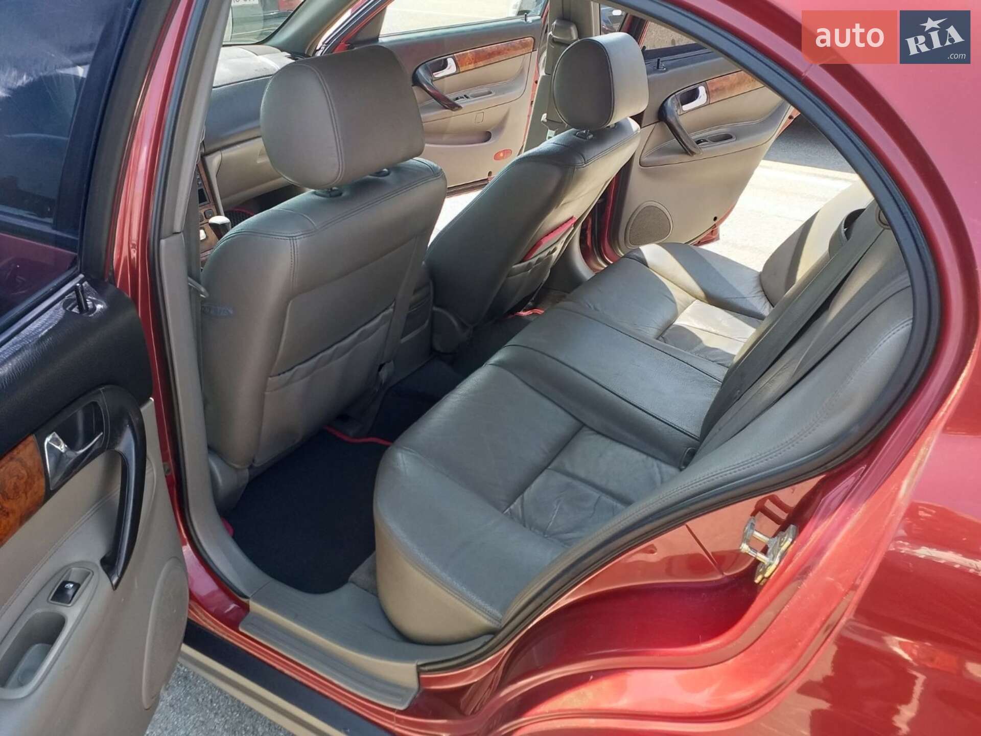 Chevrolet Evanda 2005 VIN Y6DLA69ZE5B149881 фото оголошення 2 з 8