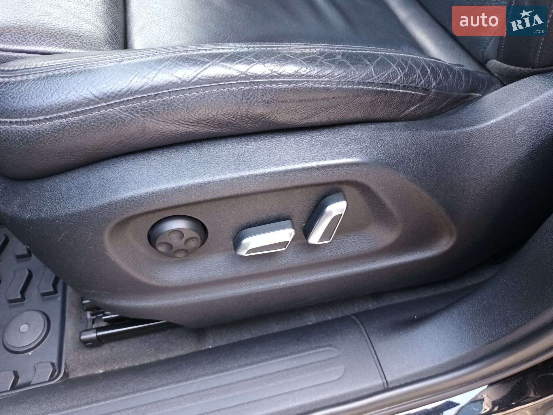Audi Q5 2015 VIN WA1CMAFP8FA097182 фото оголошення 17 з 30
