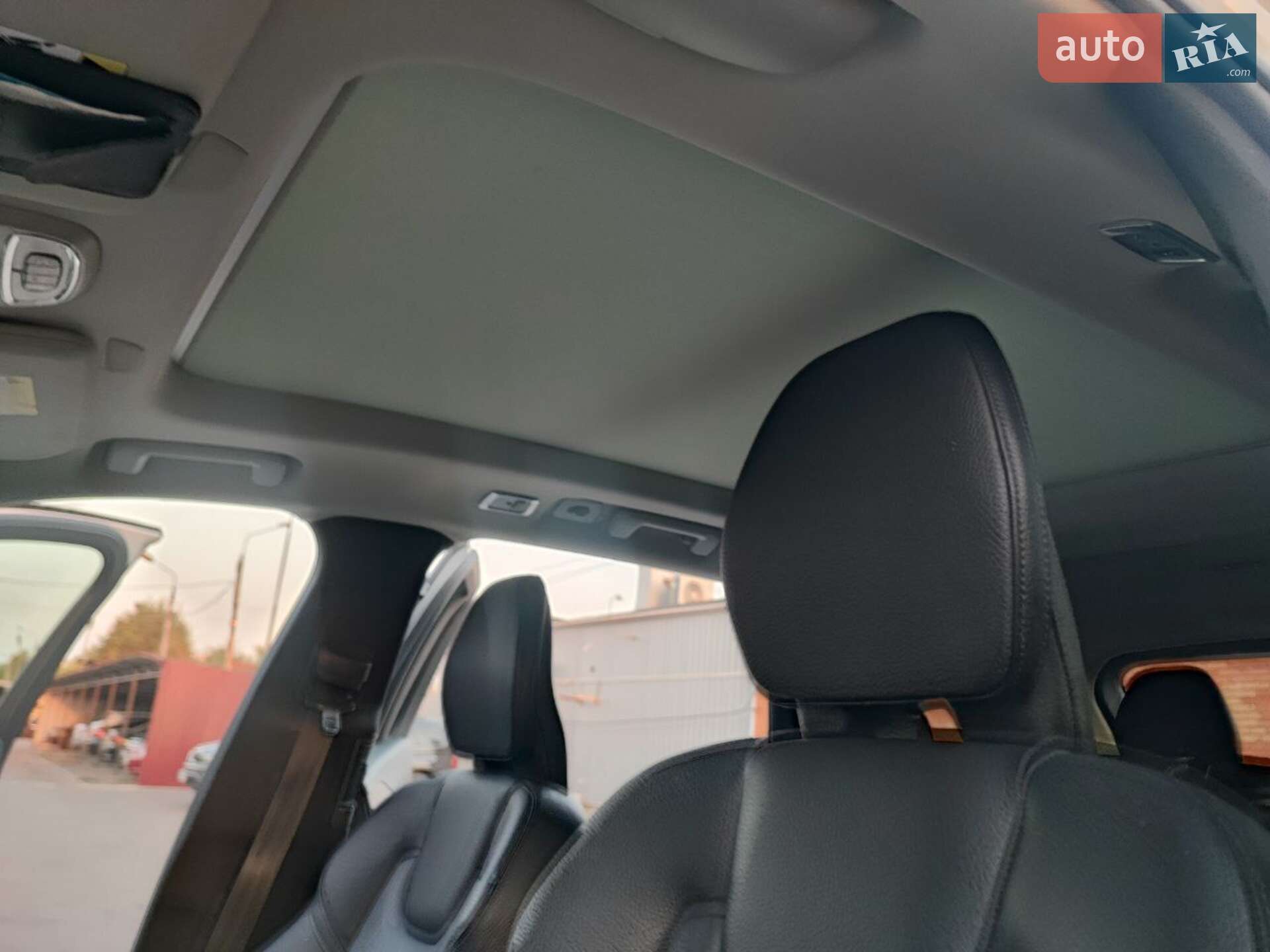 Volvo Xc90 2018 VIN YV4A22PK2K1435453 фото оголошення 17 з 32