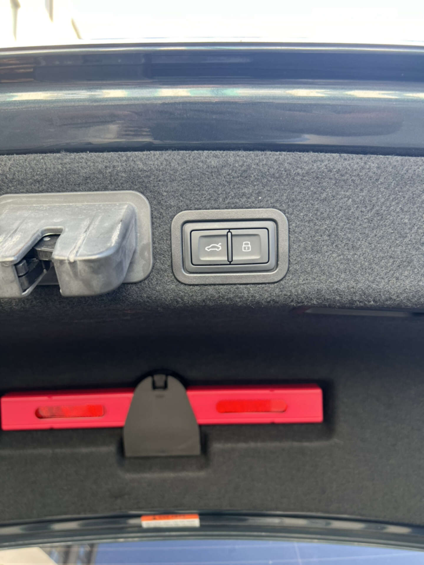 Audi A6 2015 VIN WAUZZZ4G2GN010287 фото оголошення 33 з 55