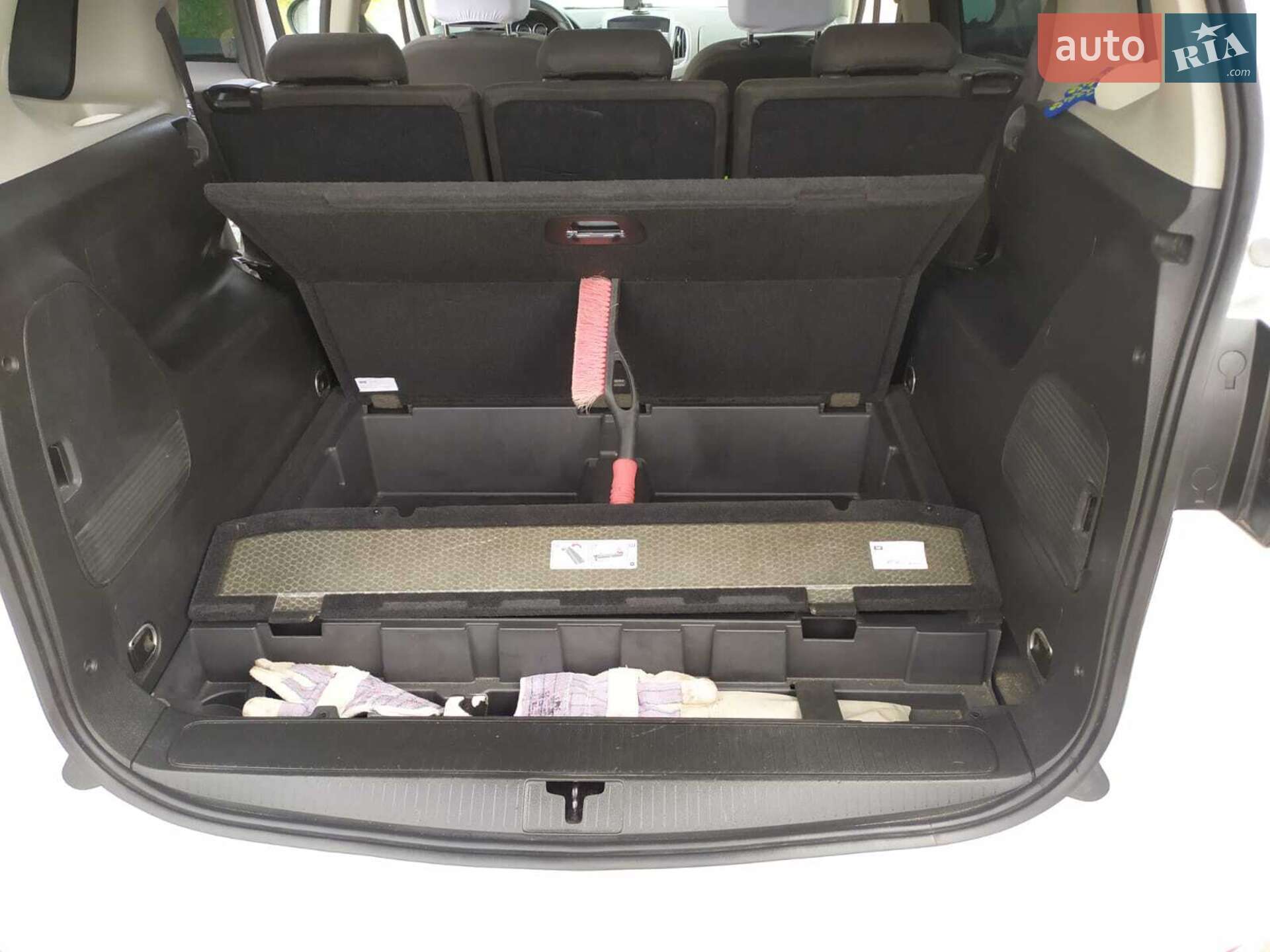 Opel Zafira 2013 VIN W0LPD9EM5E2014134 фото оголошення 9 з 11