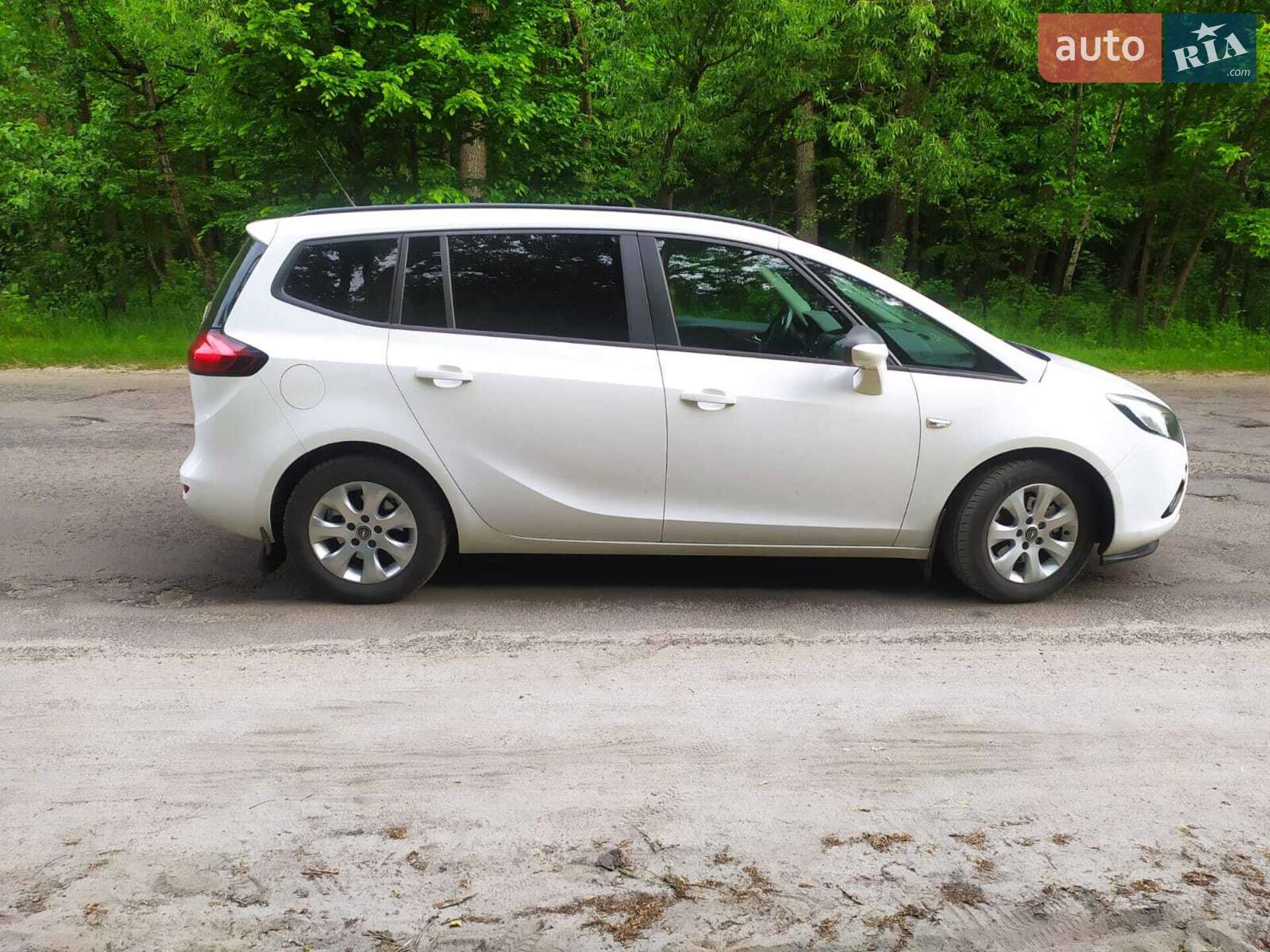 Opel Zafira 2013 VIN W0LPD9EM5E2014134 фото оголошення 6 з 11