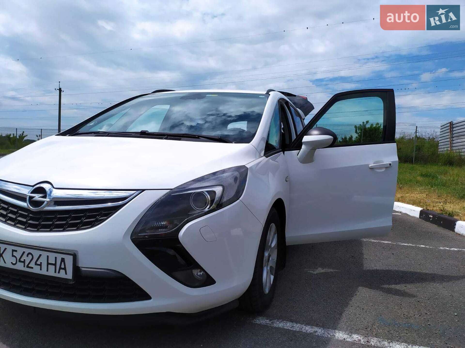 Opel Zafira 2013 VIN W0LPD9EM5E2014134 фото оголошення 4 з 11