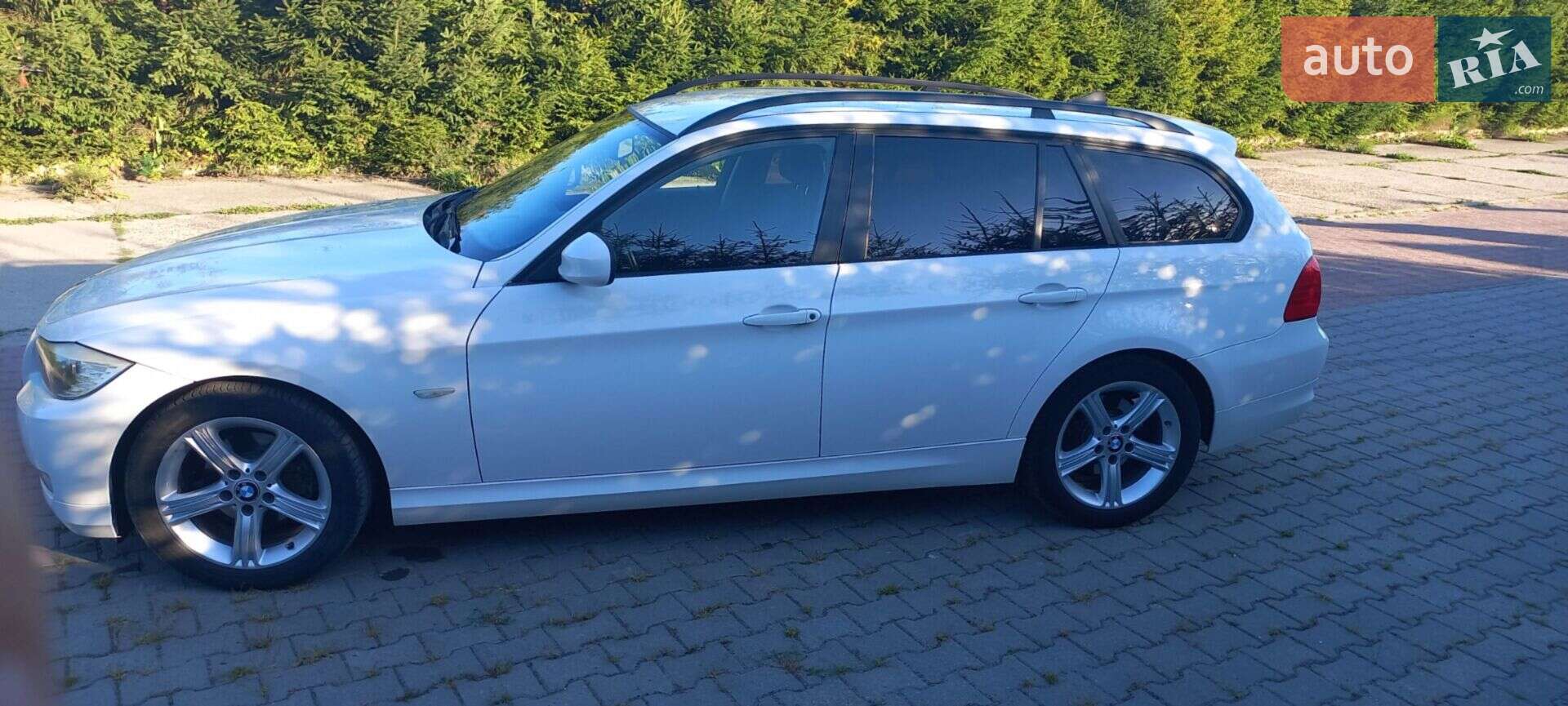 BMW 3 Series 2009 VIN WBAUS31090A532429 фото оголошення 32 з 41