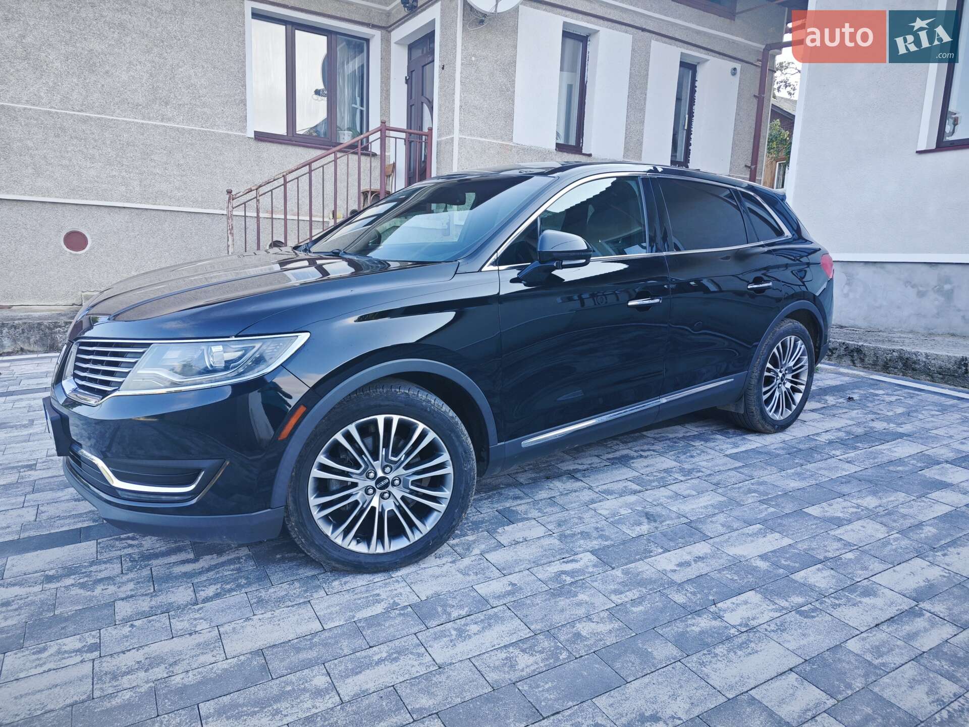 Lincoln MKX 2016 VIN 2LMTJ8LR2GBL63072 фото оголошення 2 з 19