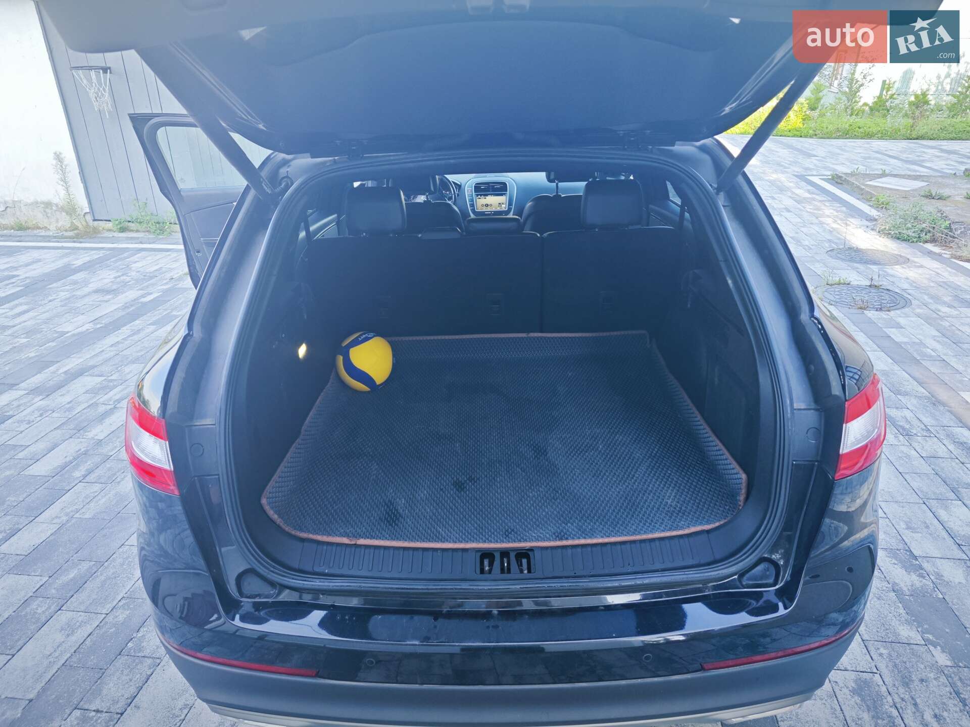 Lincoln MKX 2016 VIN 2LMTJ8LR2GBL63072 фото оголошення 11 з 19