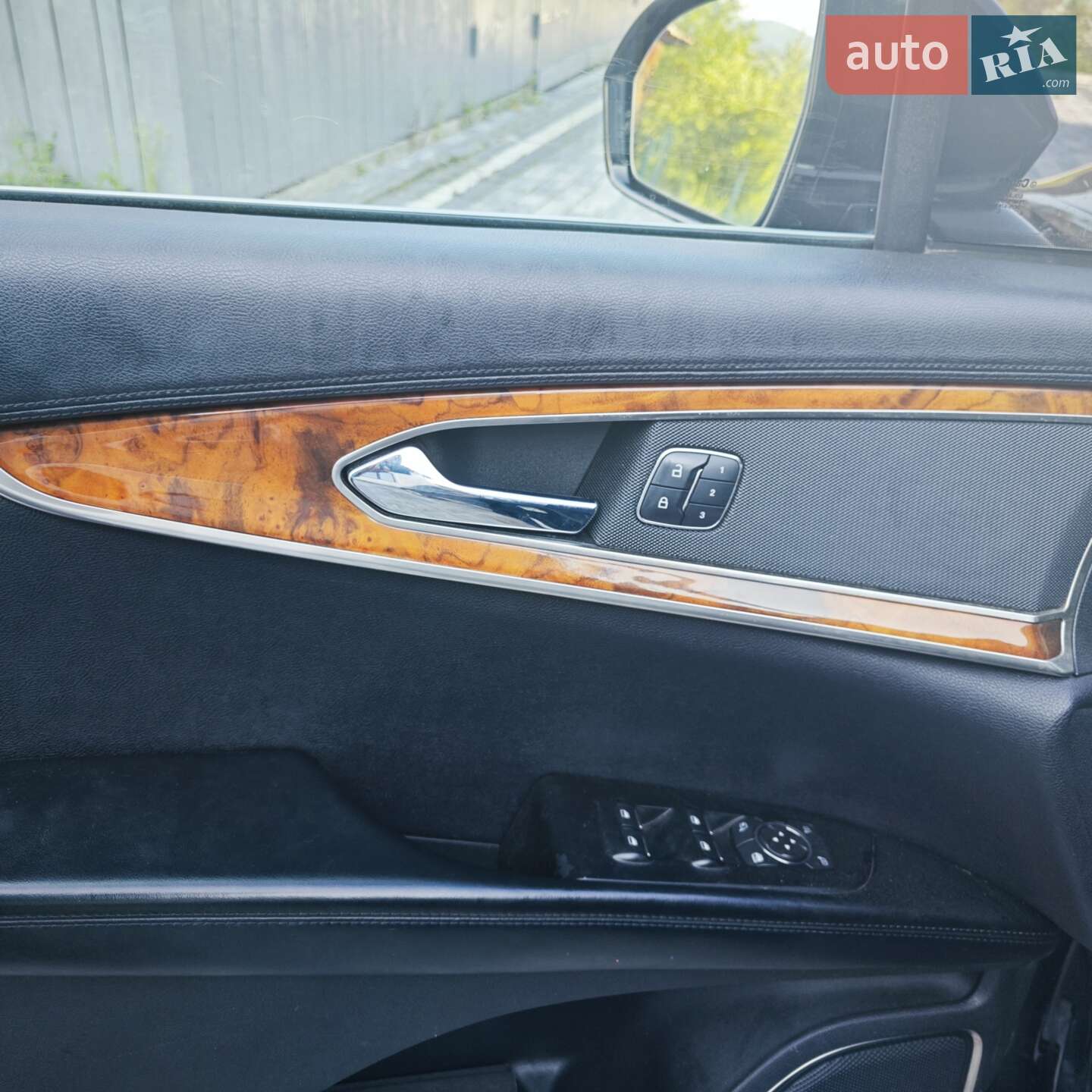 Lincoln MKX 2016 VIN 2LMTJ8LR2GBL63072 фото оголошення 15 з 19