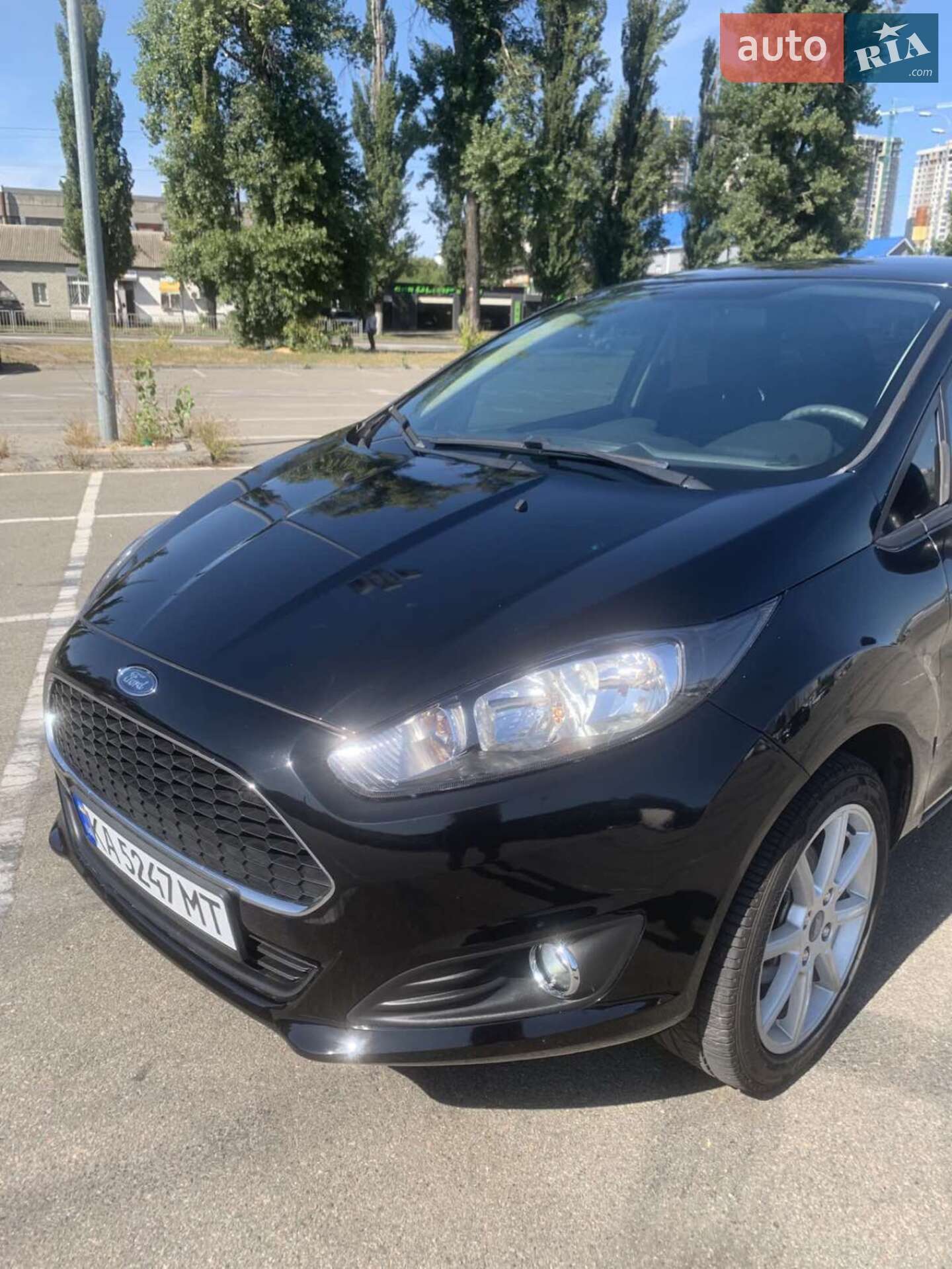 Ford Fiesta 2018 VIN 3FADP4BJXKM120260 фото оголошення 8 з 13