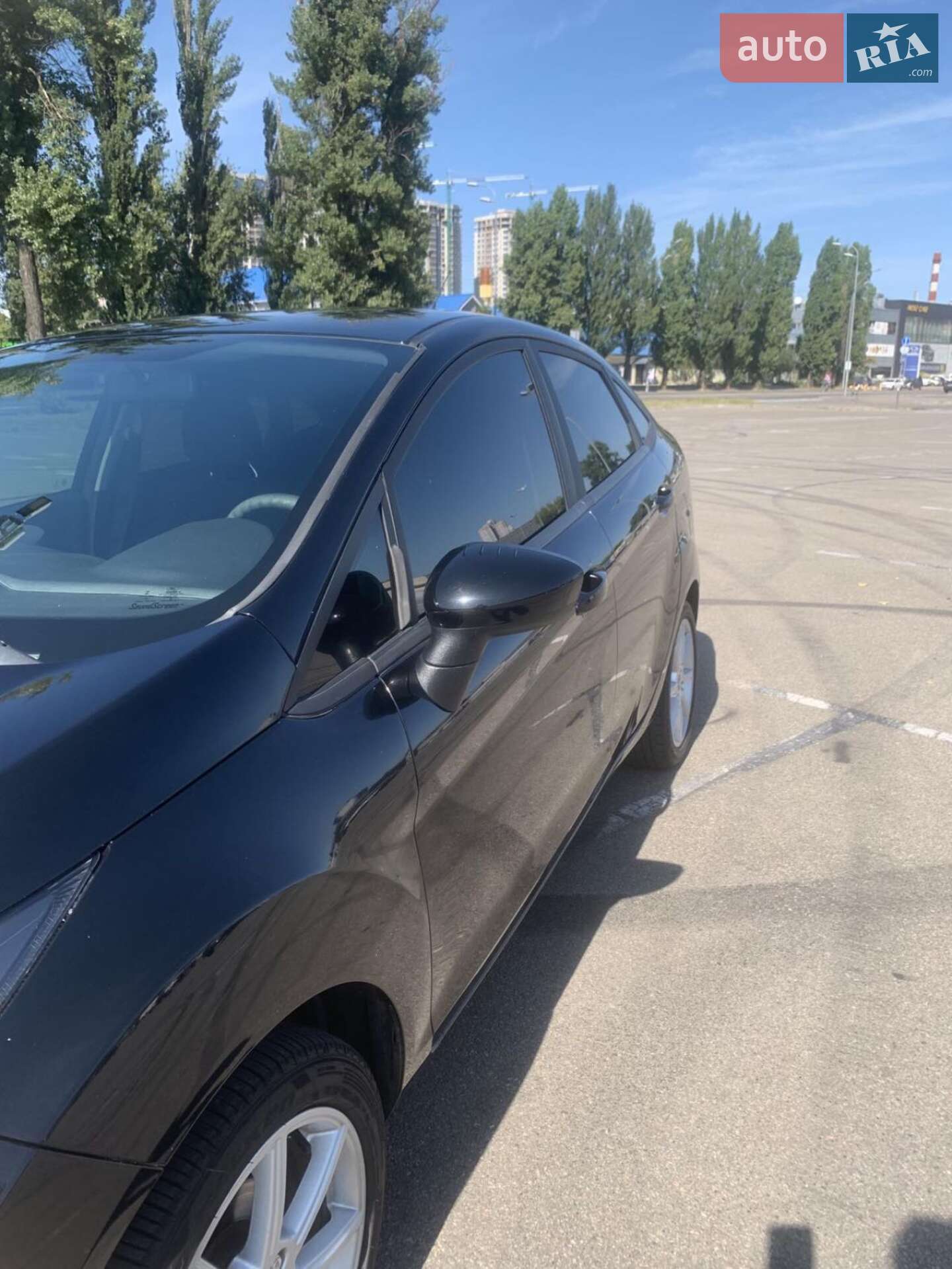 Ford Fiesta 2018 VIN 3FADP4BJXKM120260 фото оголошення 11 з 13