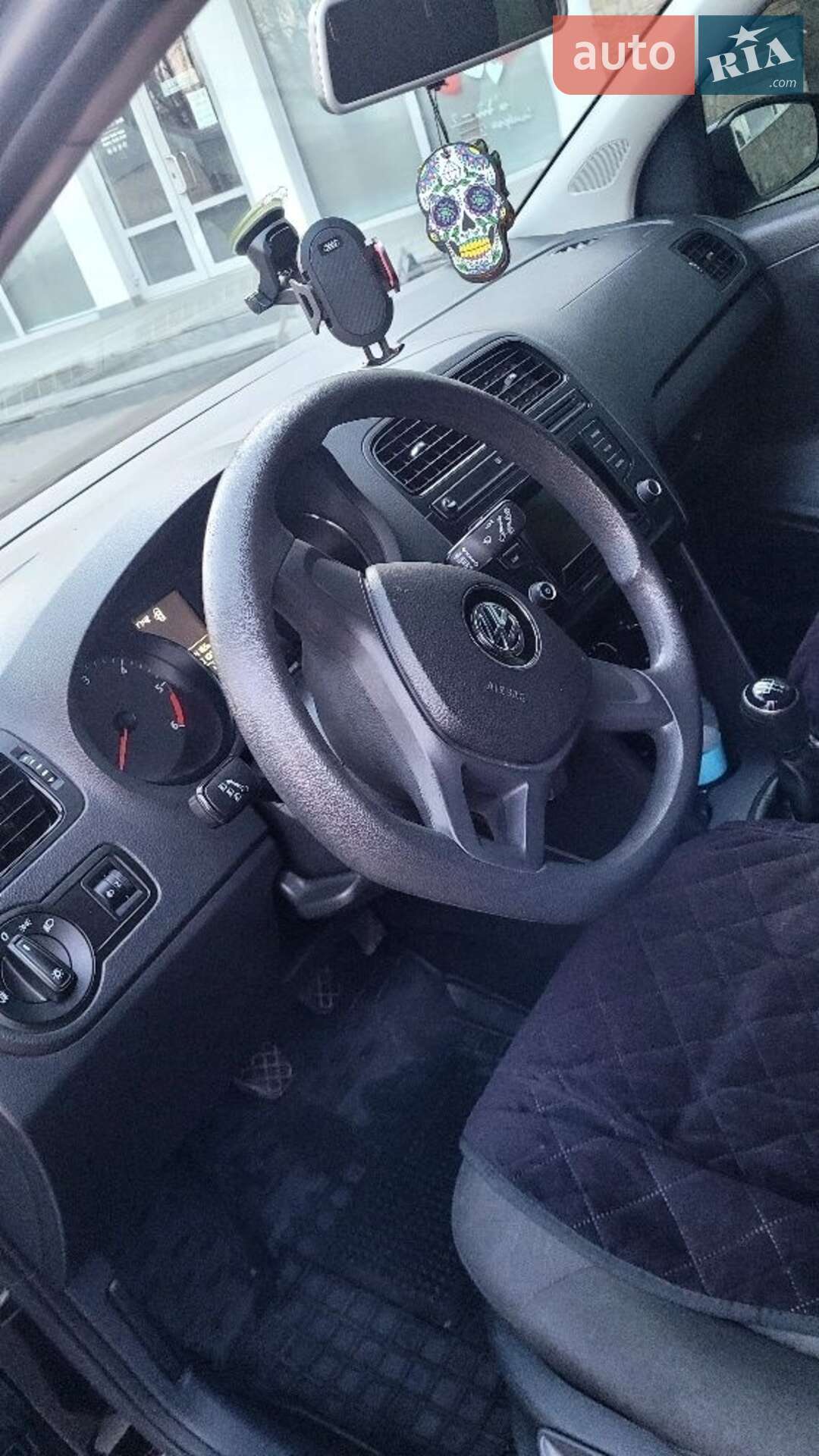 Volkswagen Polo 2016 VIN WVWZZZ6RZGY253883 фото оголошення 6 з 8
